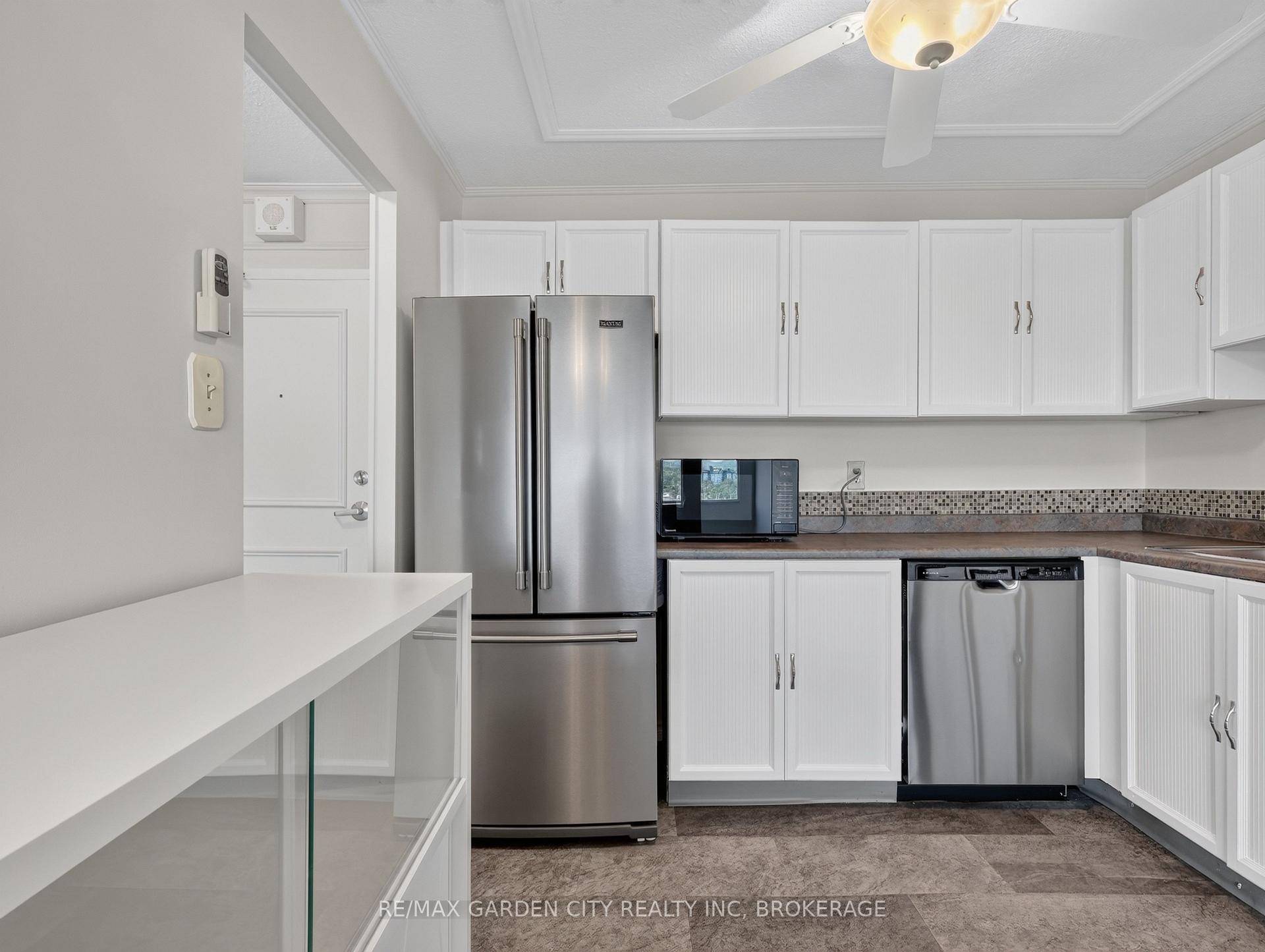 Photo 11 of Unit 1107, 7 Gale Crescent, St. Catharines, E. Chester — HOMEH