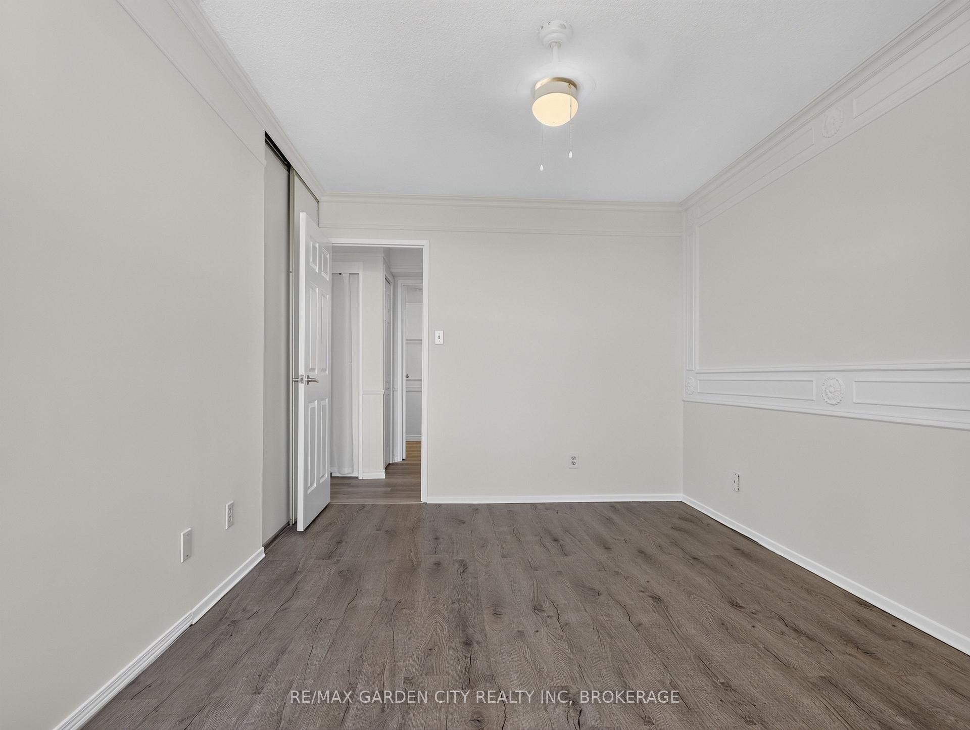 Photo 14 of Unit 1107, 7 Gale Crescent, St. Catharines, E. Chester — HOMEH