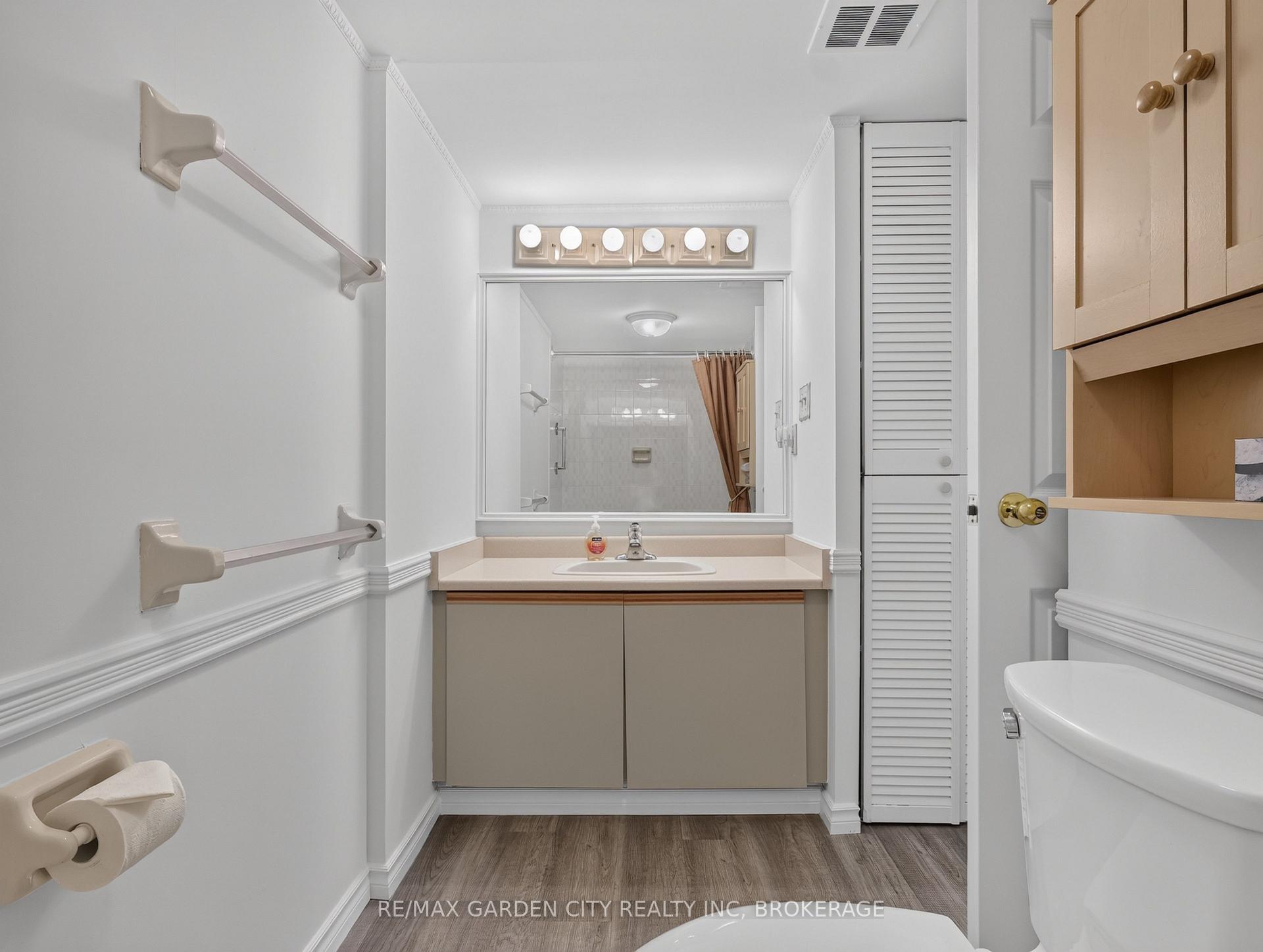 Photo 15 of Unit 1107, 7 Gale Crescent, St. Catharines, E. Chester — HOMEH
