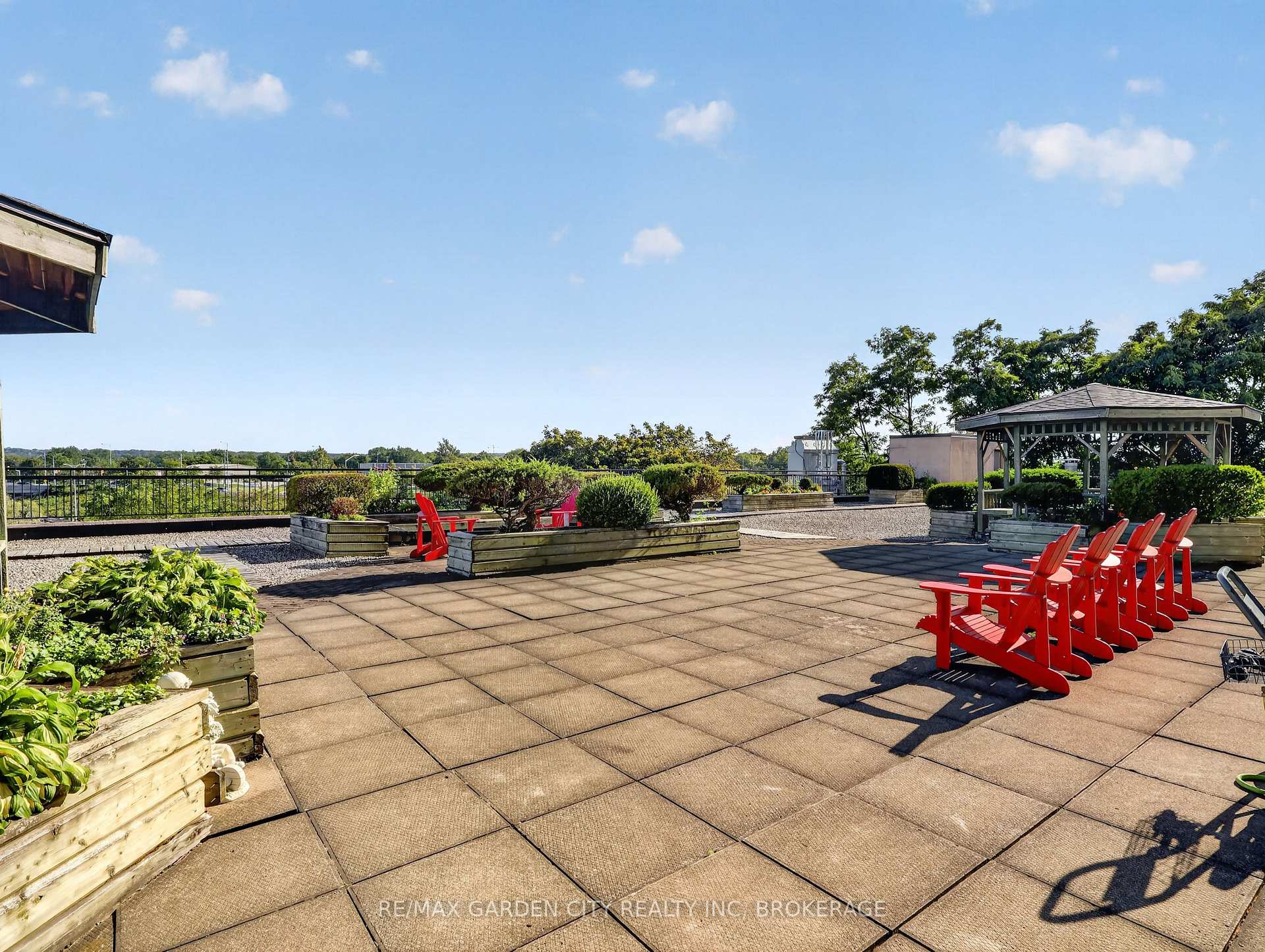 Photo 25 of Unit 1107, 7 Gale Crescent, St. Catharines, E. Chester — HOMEH