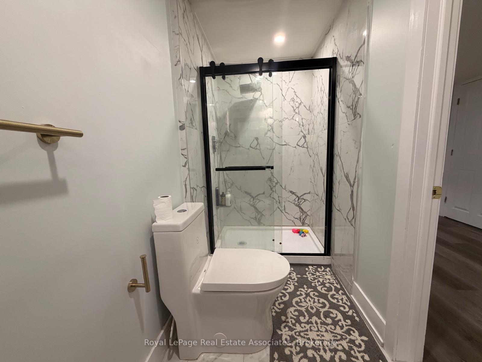 Photo 12 of Unit BASEMENT SUIT, 36 Zanetta Crescent, Brampton, Credit Valley — HOMEH