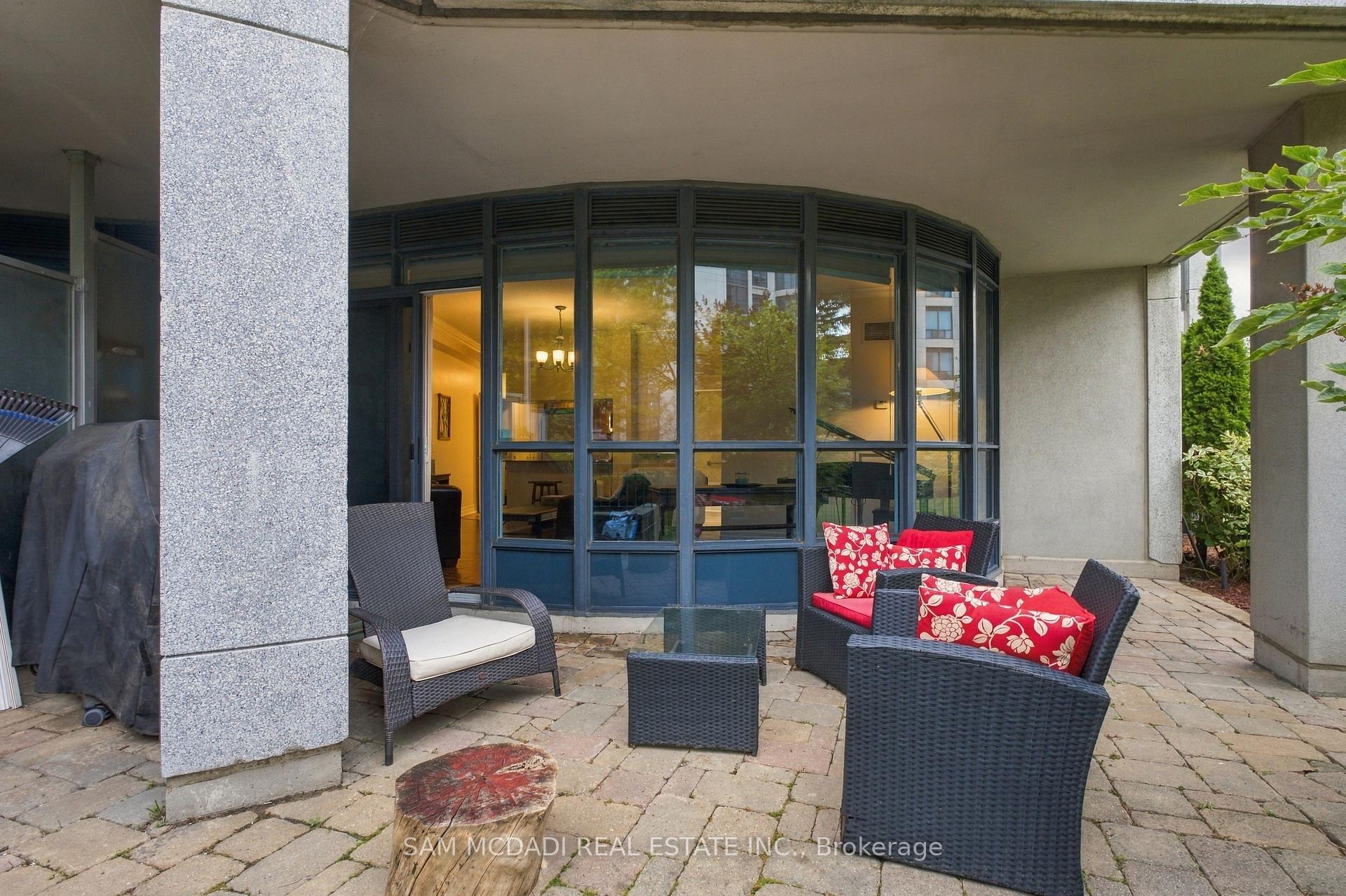 Photo 5 of Unit 103, 2087 Lake Shore Boulevard W, Etobicoke, Mimico — HOMEH