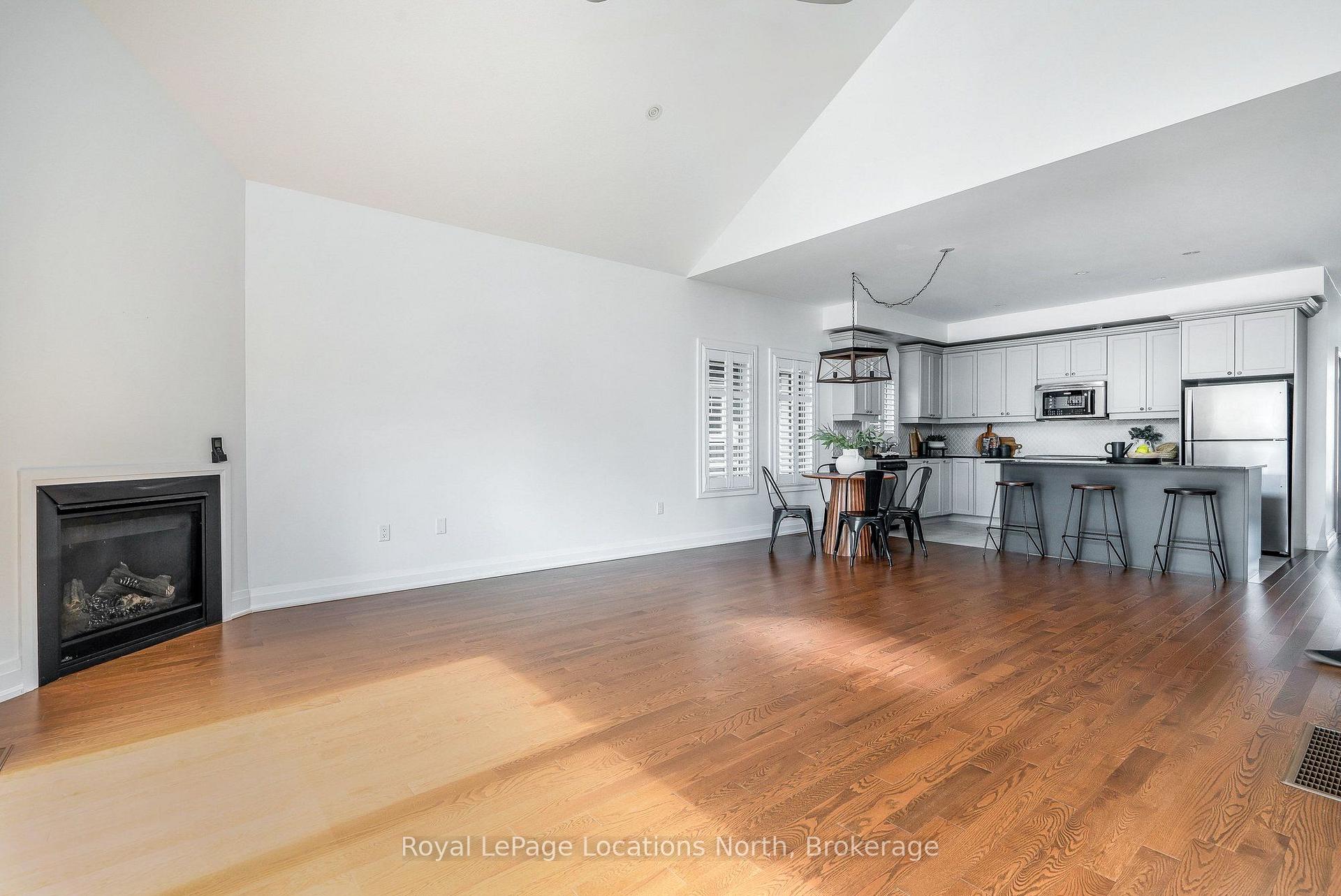 Photo 5 of 48 Kari Crescent, Collingwood — HOMEH