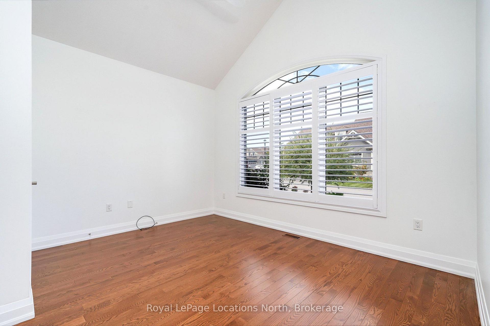 Photo 30 of 48 Kari Crescent, Collingwood — HOMEH