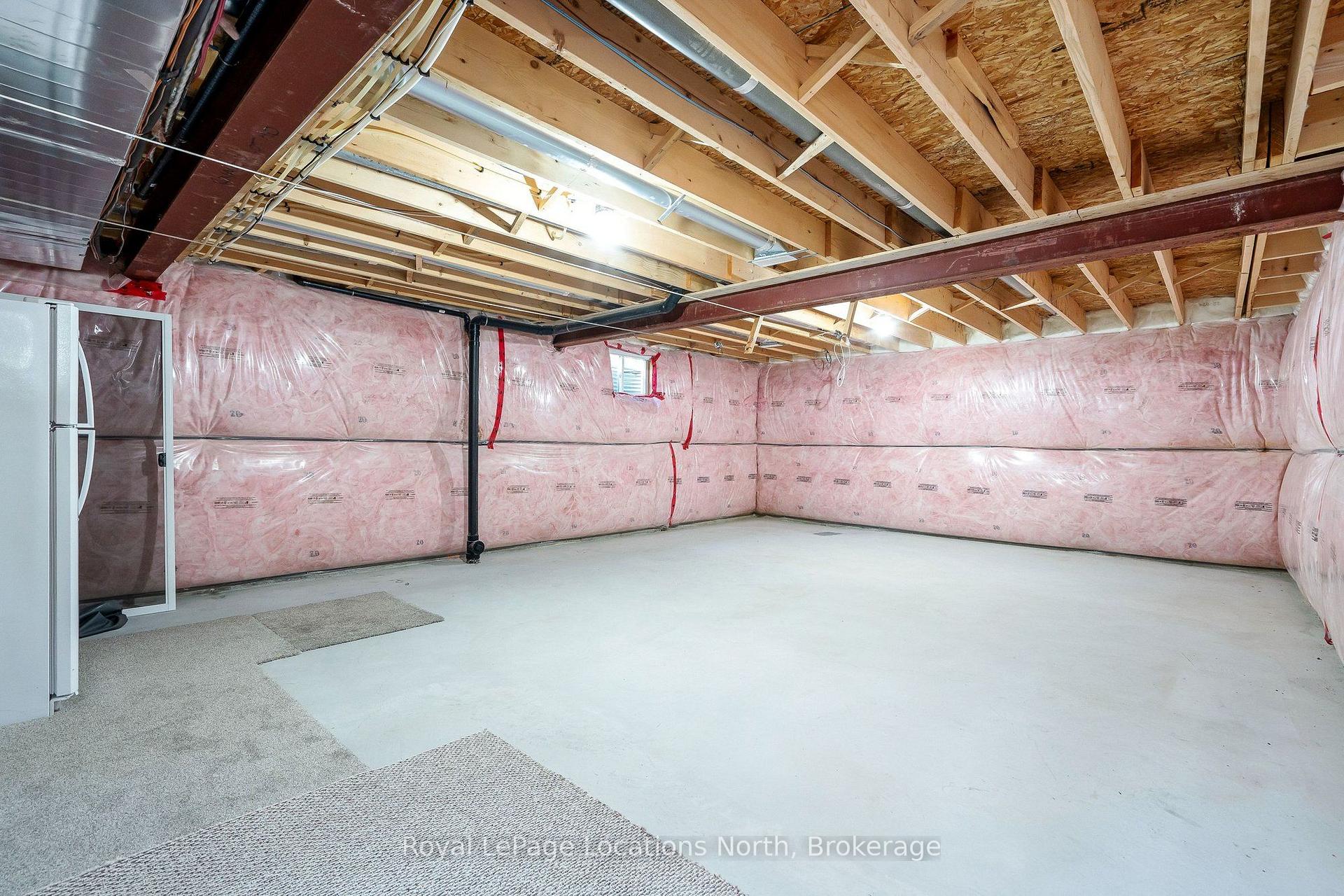 Photo 38 of 48 Kari Crescent, Collingwood — HOMEH