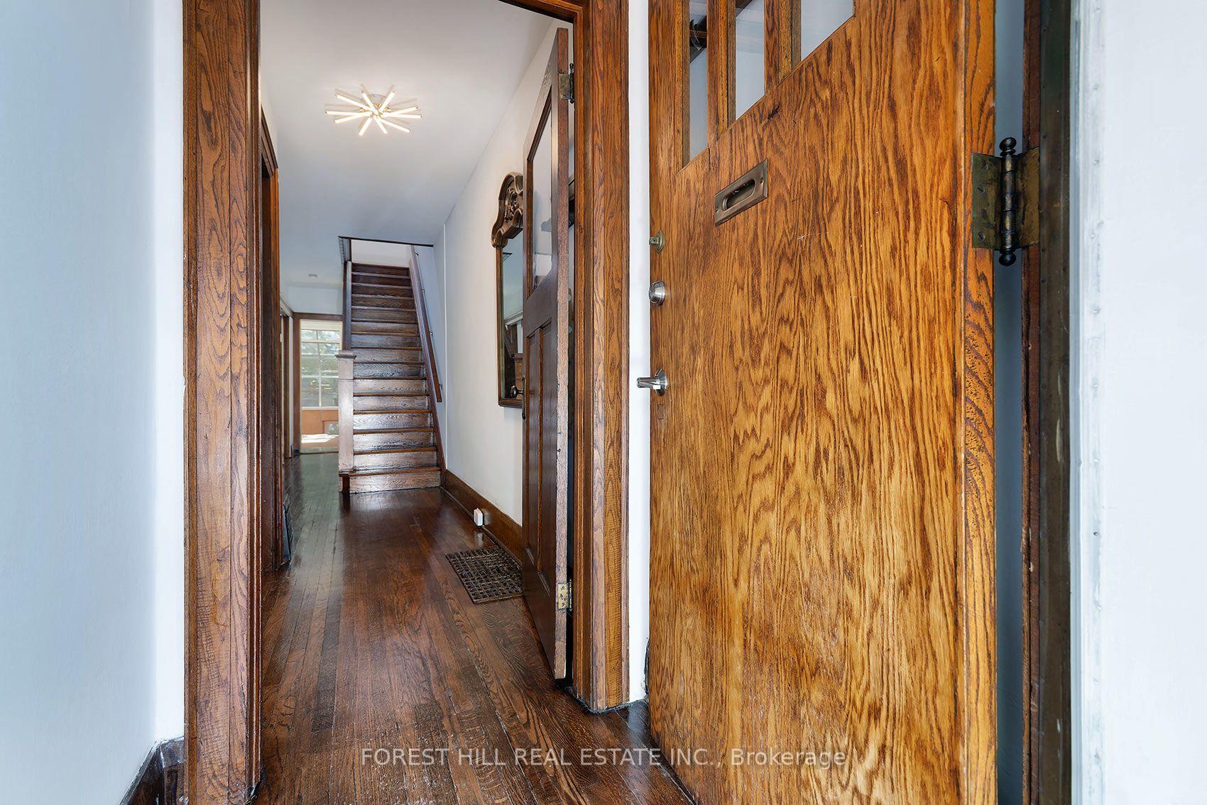 Photo 3 of 139 Craighurst Avenue, Toronto, Lawrence Park North — HOMEH
