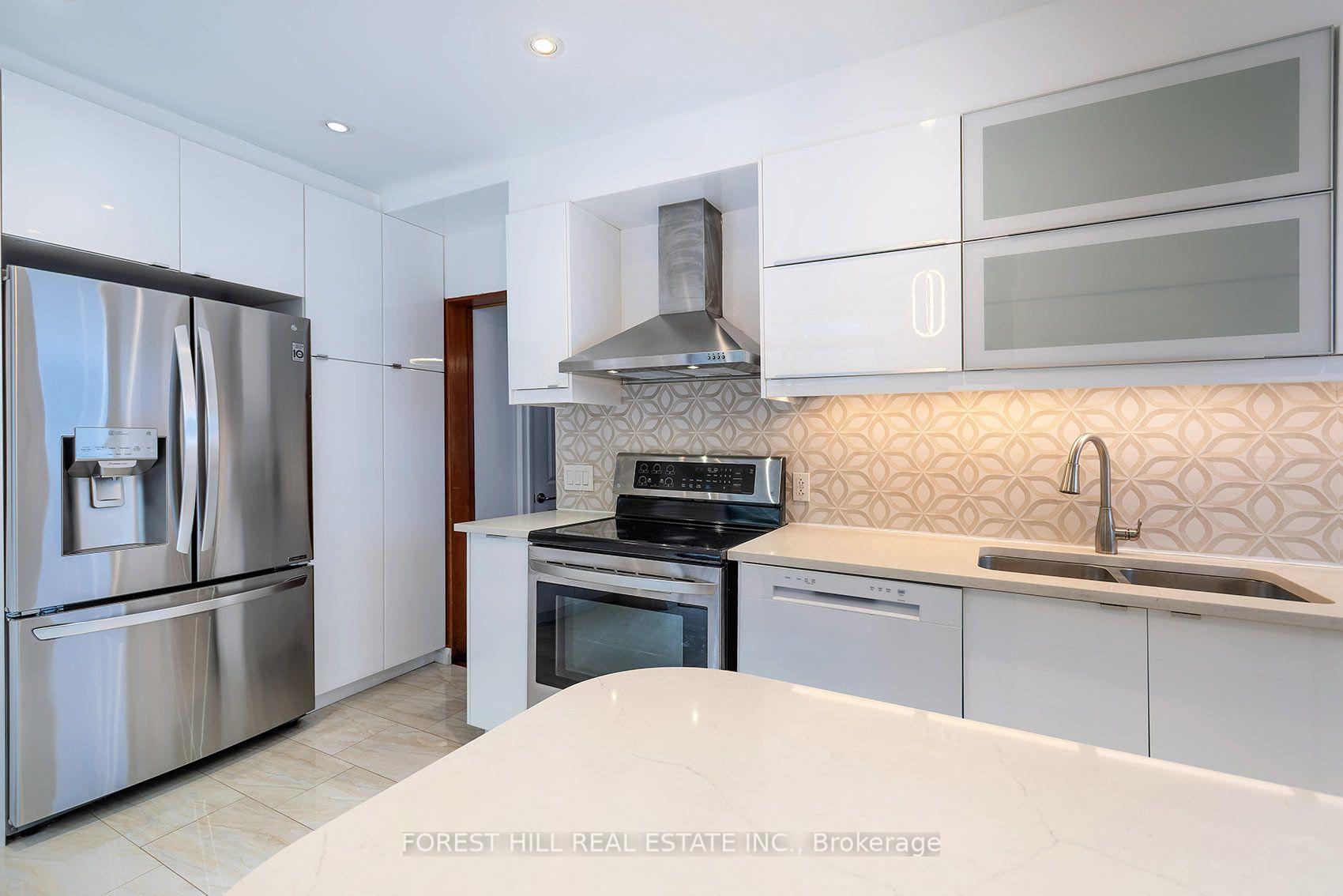 Photo 12 of 139 Craighurst Avenue, Toronto, Lawrence Park North — HOMEH