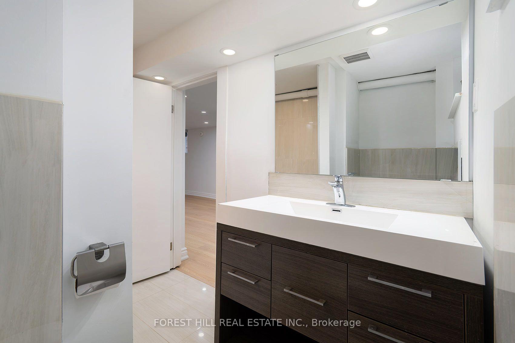 Photo 43 of 139 Craighurst Avenue, Toronto, Lawrence Park North — HOMEH
