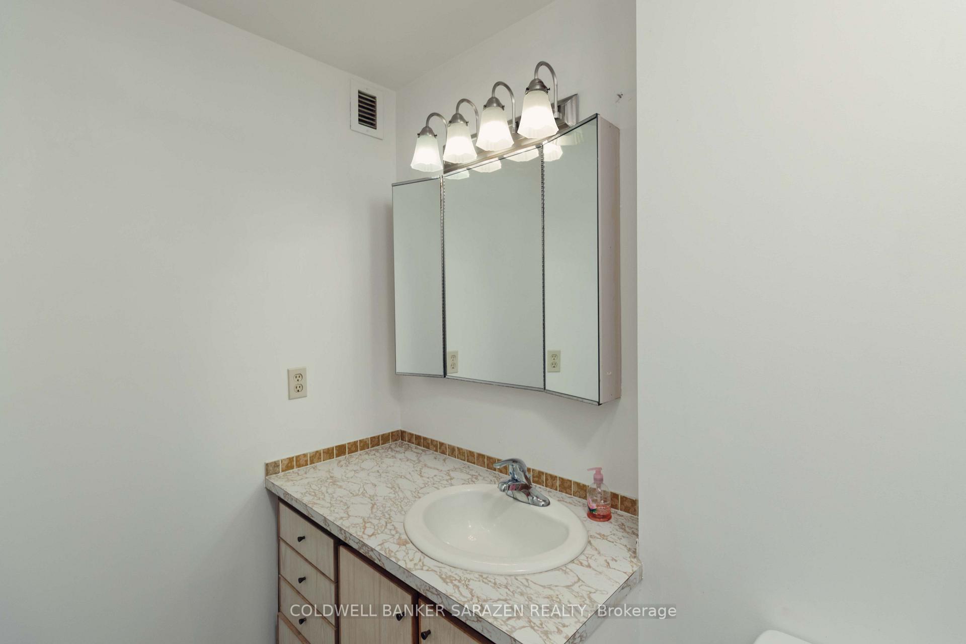 Photo 14 of Unit 903, 1100 Ambleside Drive, Ottawa, Woodroffe — HOMEH