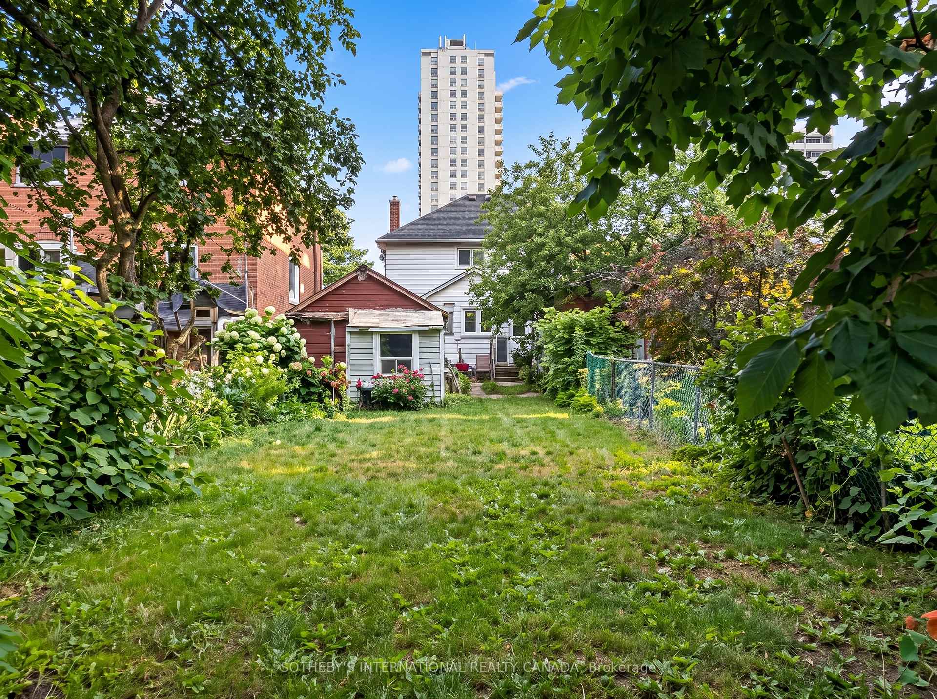 Photo 12 of 92 Millwood Road, Toronto, Mount Pleasant West — HOMEH