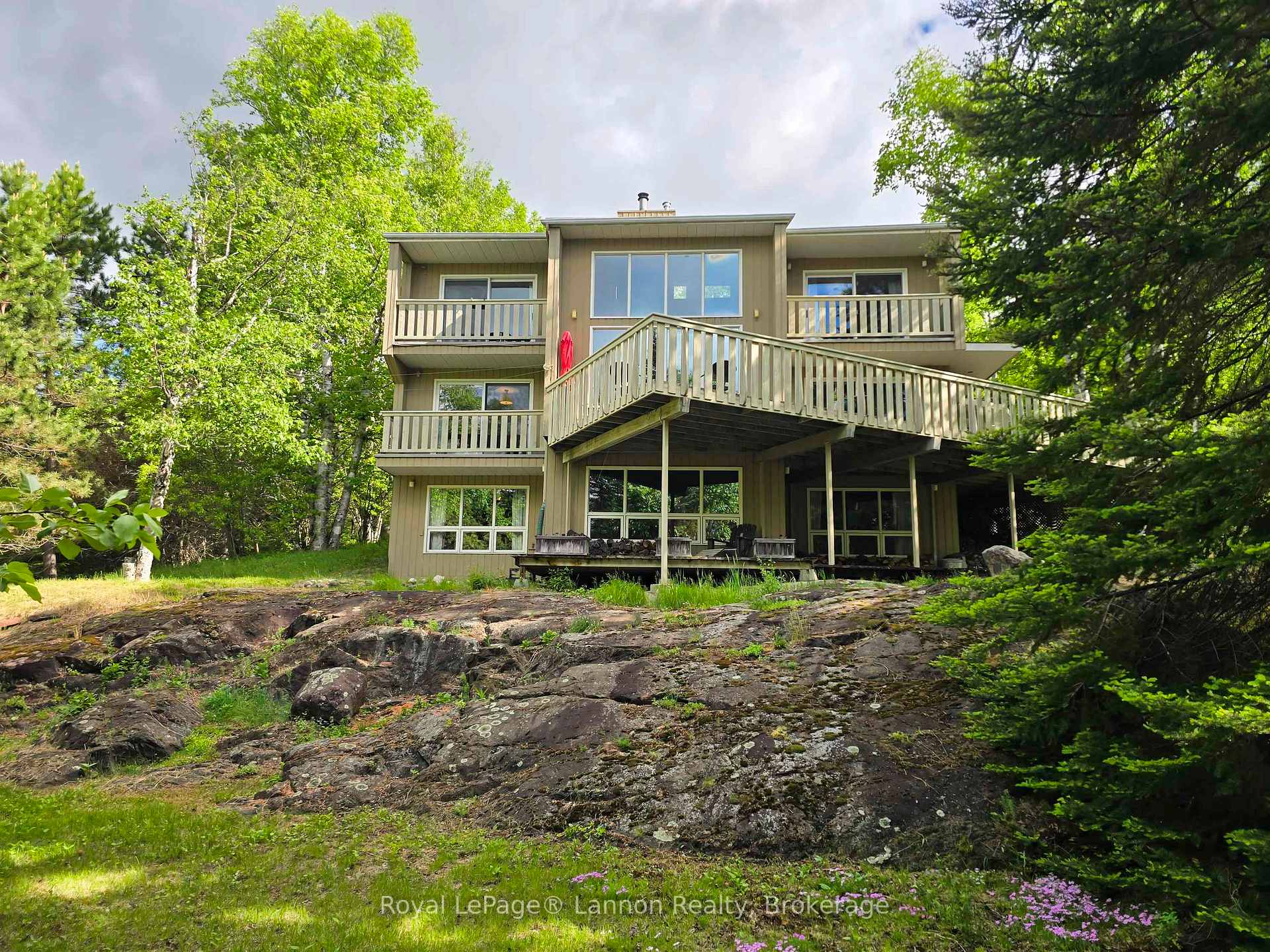 Photo 2 of 247 Shirley Rd, Thunder Bay, McIntyre North — HOMEH