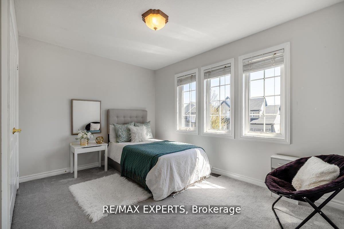 Photo 18 of 10 Snowden Avenue, Barrie, Innis-Shore — HOMEH