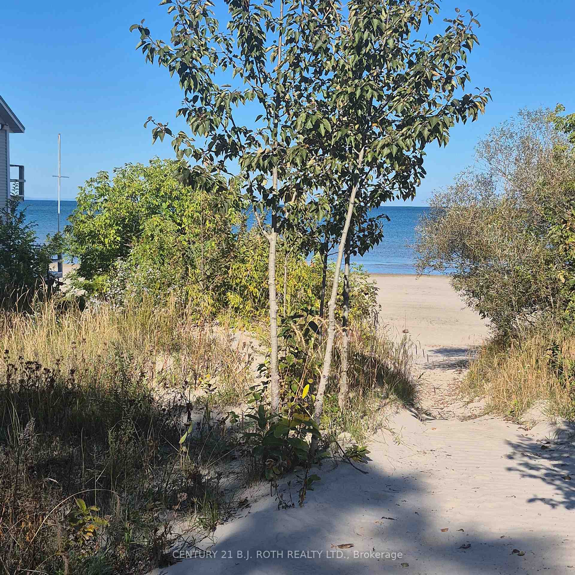Photo 7 of 230 Shore Lane, Wasaga Beach — HOMEH