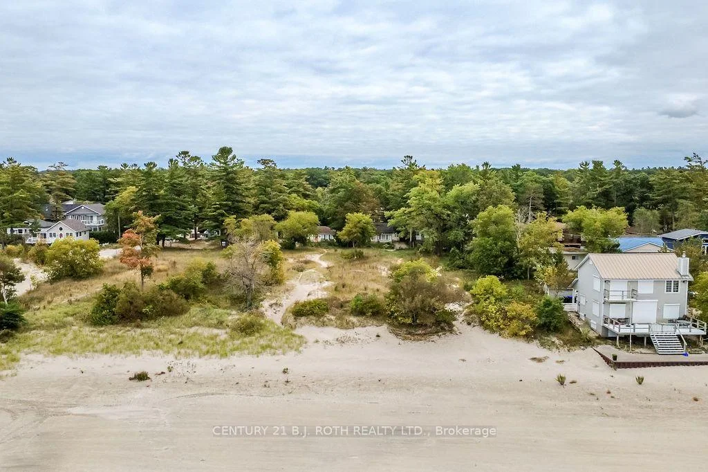 Photo 18 of 230 Shore Lane, Wasaga Beach — HOMEH