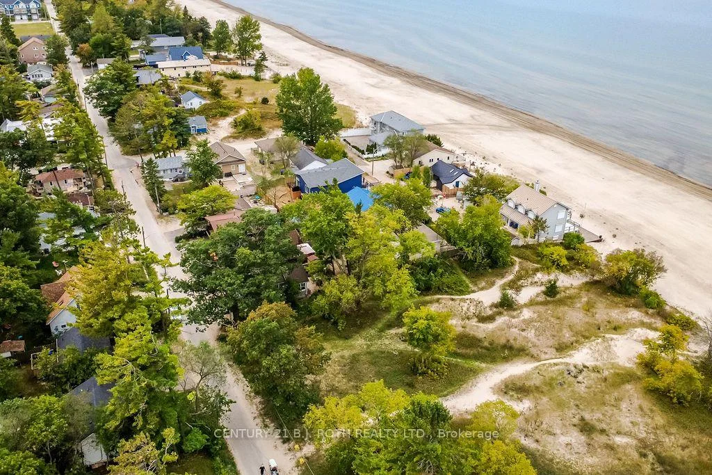 Photo 24 of 230 Shore Lane, Wasaga Beach — HOMEH