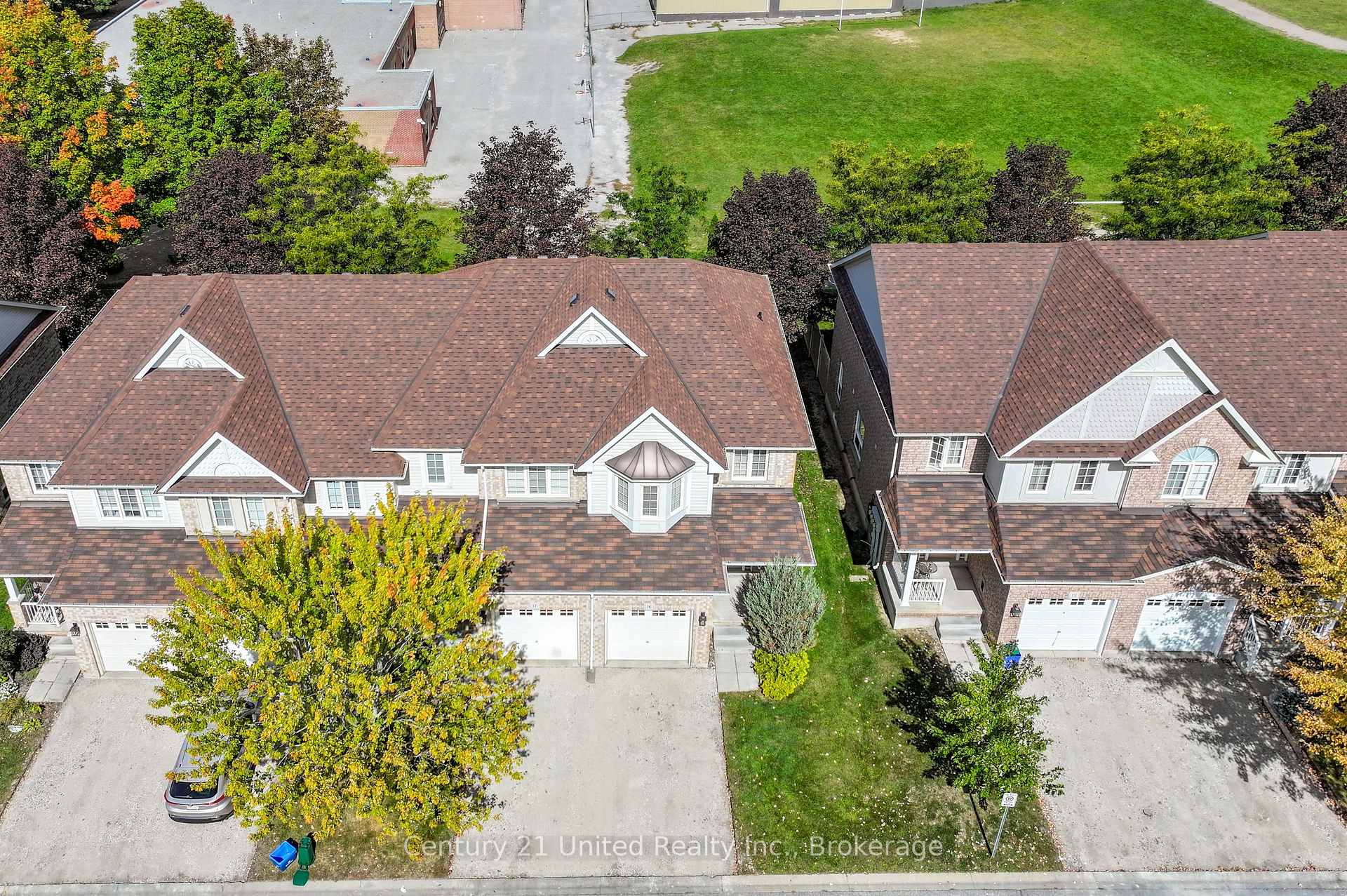 Photo 3 of Unit 16, 1087 Ormond Drive, Oshawa, Samac — HOMEH
