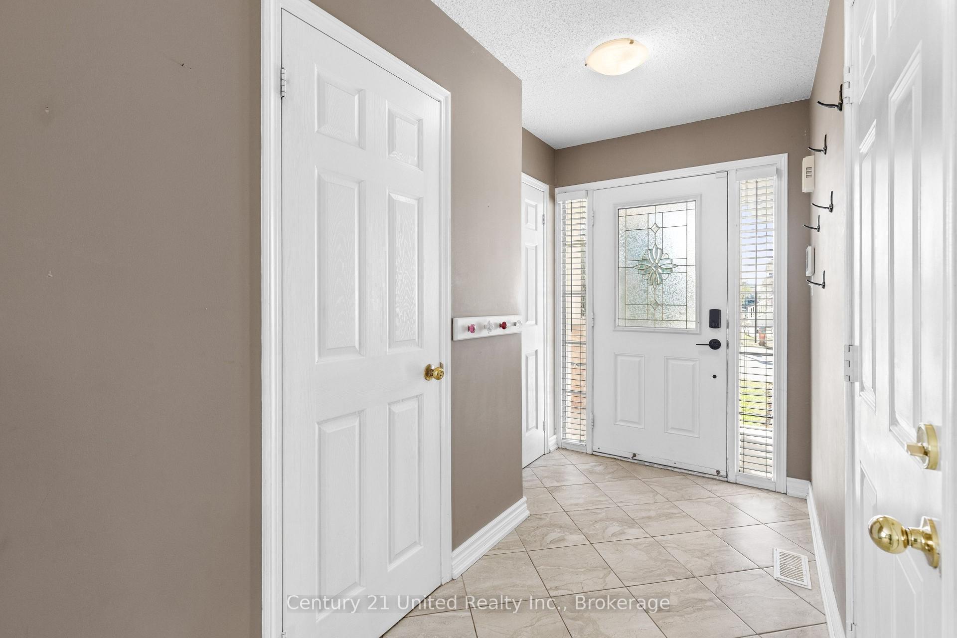 Photo 9 of Unit 16, 1087 Ormond Drive, Oshawa, Samac — HOMEH