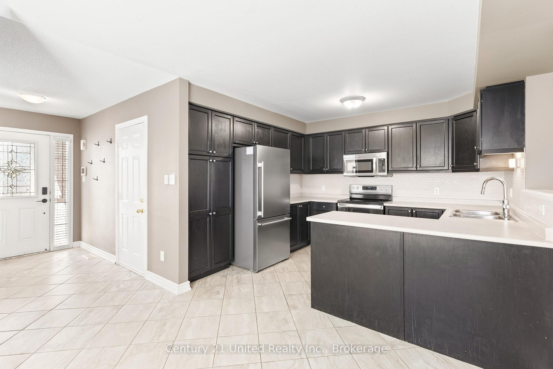 Photo 13 of Unit 16, 1087 Ormond Drive, Oshawa, Samac — HOMEH