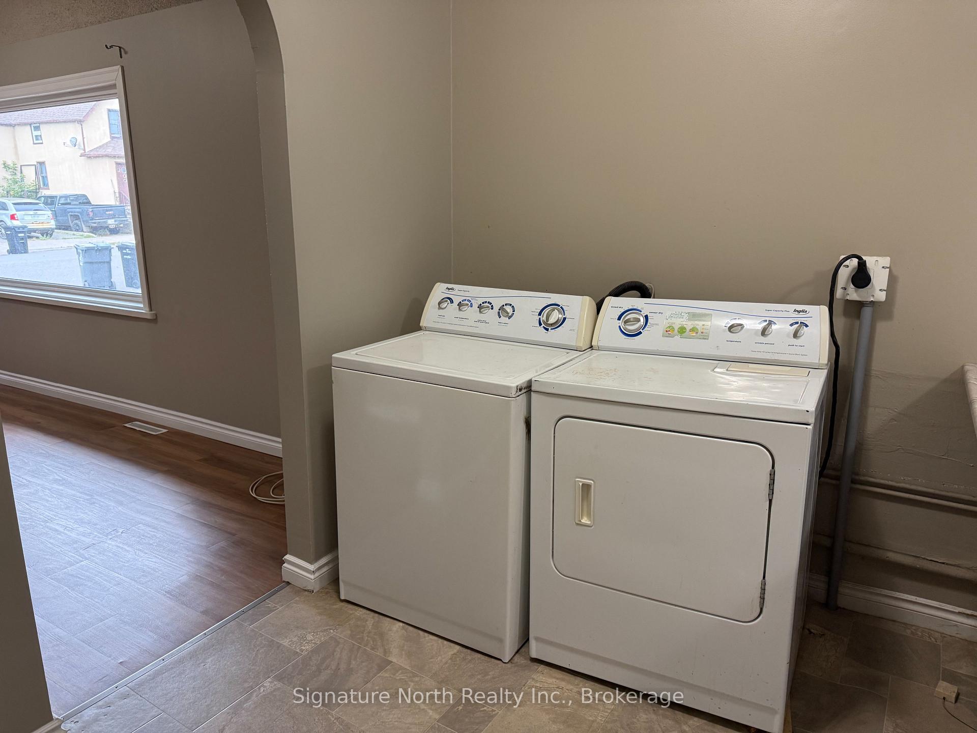Photo 18 of 618 Mctavish Street, Thunder Bay, East End — HOMEH