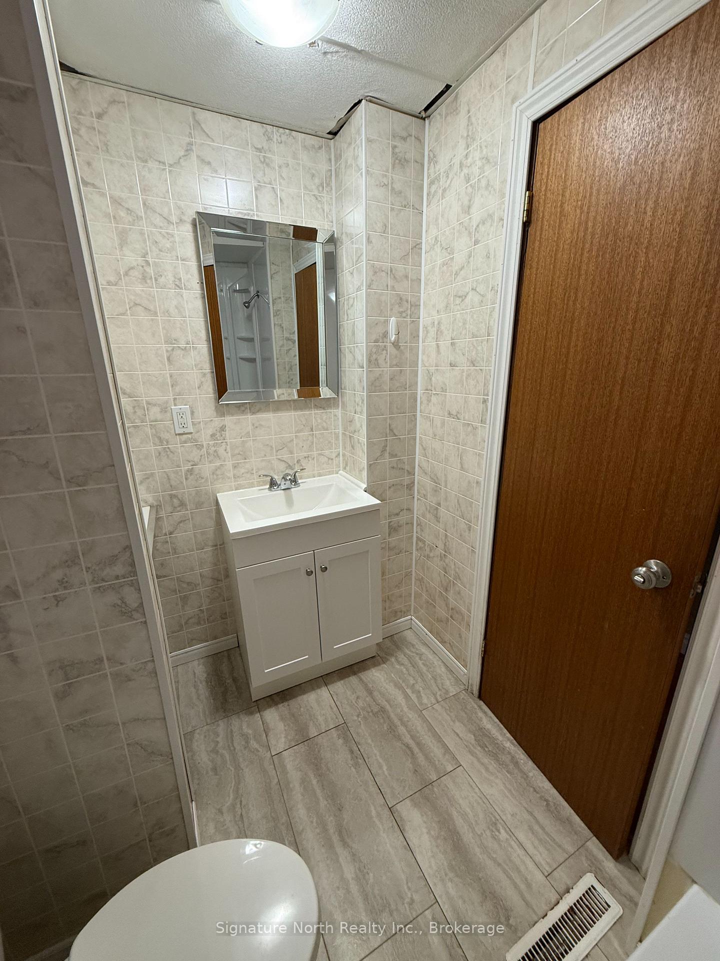 Photo 20 of 618 Mctavish Street, Thunder Bay, East End — HOMEH