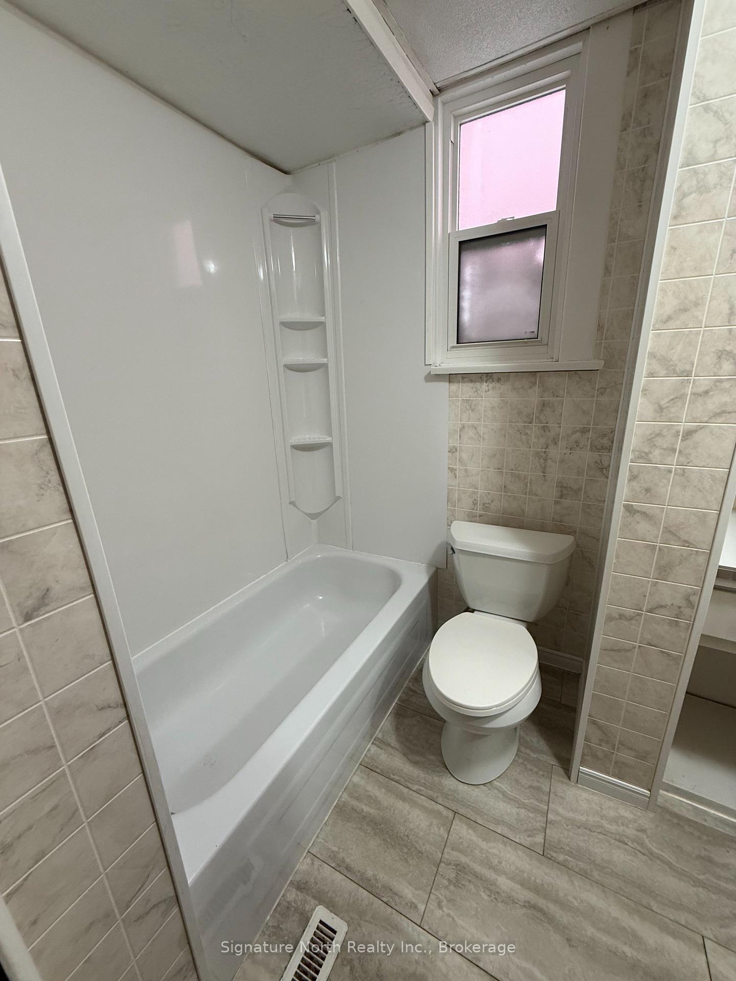 Photo 21 of 618 Mctavish Street, Thunder Bay, East End — HOMEH
