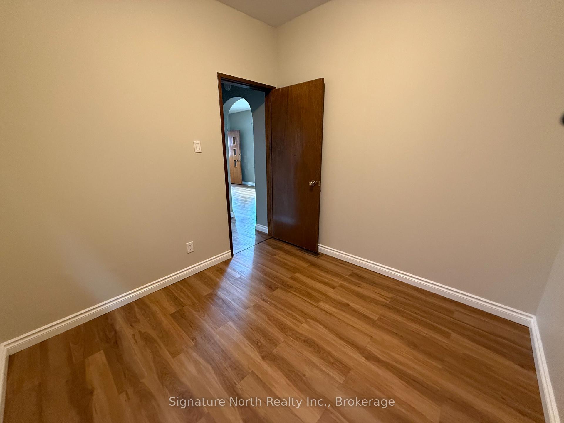 Photo 28 of 618 Mctavish Street, Thunder Bay, East End — HOMEH