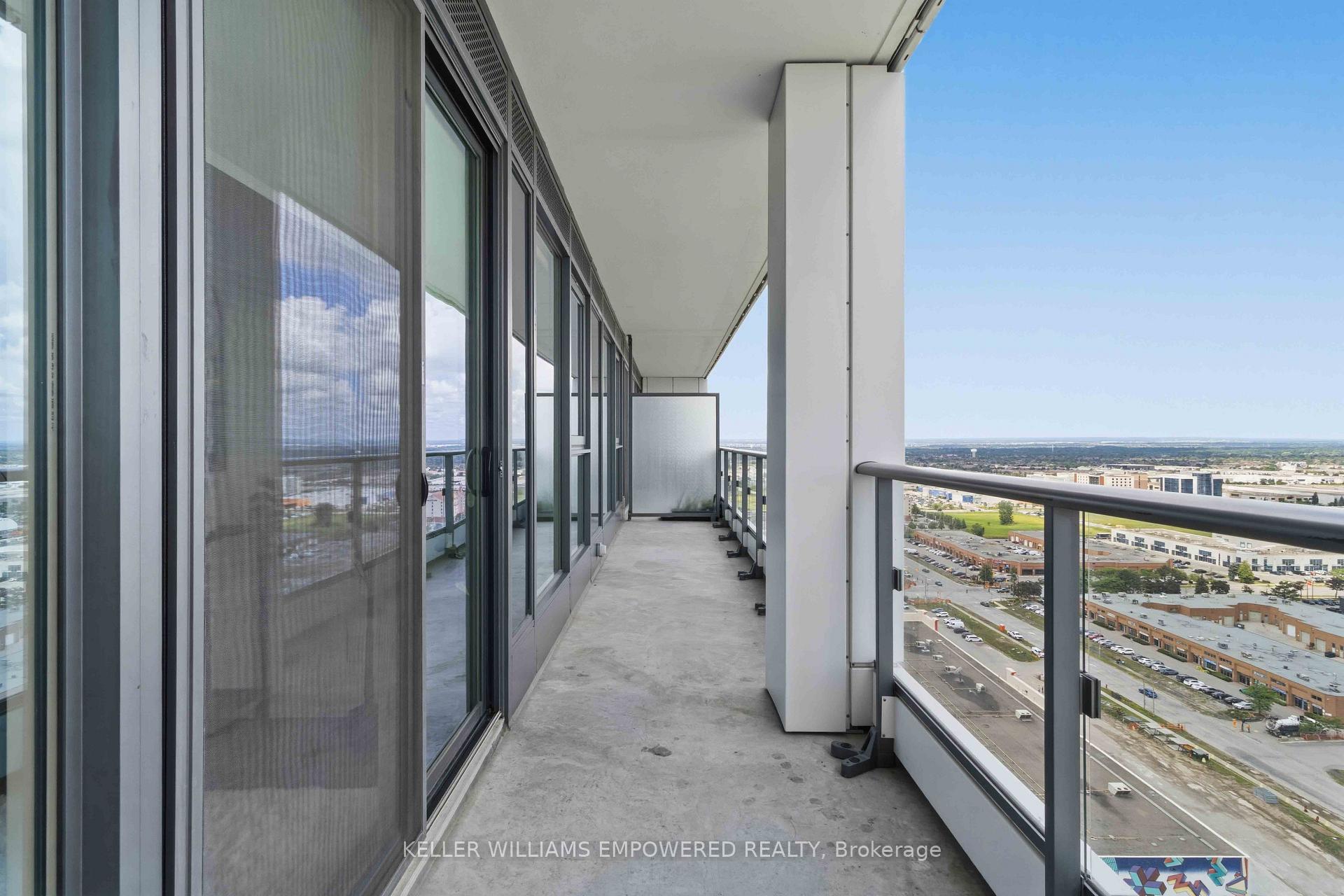 Photo 22 of Unit 2501, 5 Buttermill Avenue, Vaughan, Concord — HOMEH