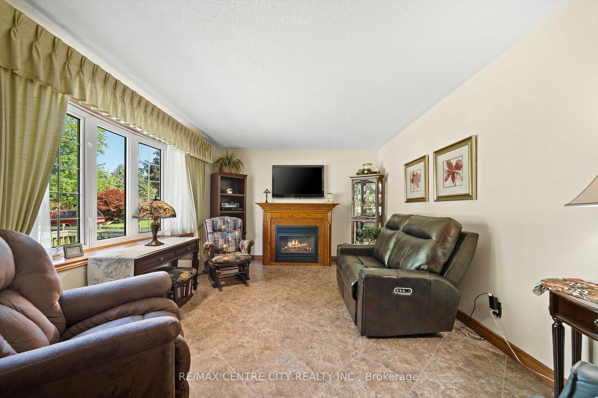 Photo 6 of 8114 Sandytown Road, Bayham, Straffordville — HOMEH