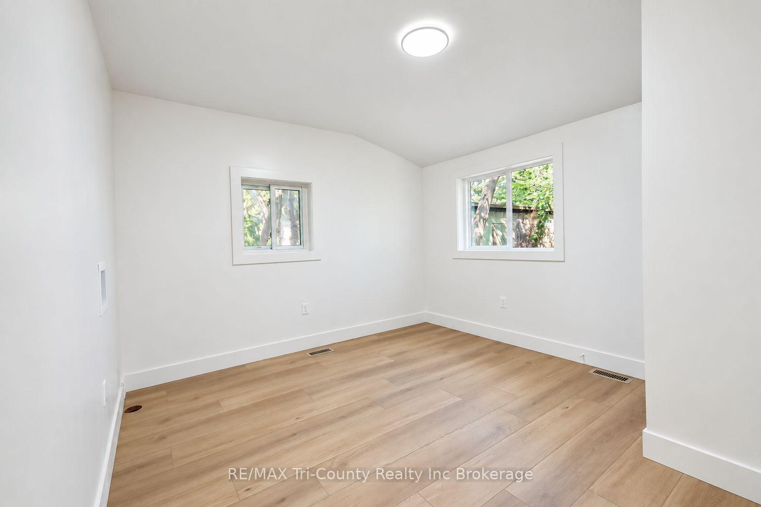 Photo 18 of 16 Redan Street, London, East L — HOMEH