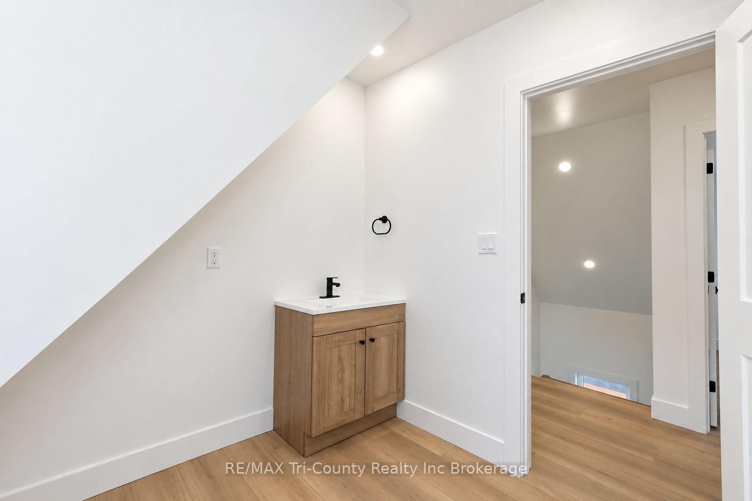 Photo 25 of 16 Redan Street, London, East L — HOMEH