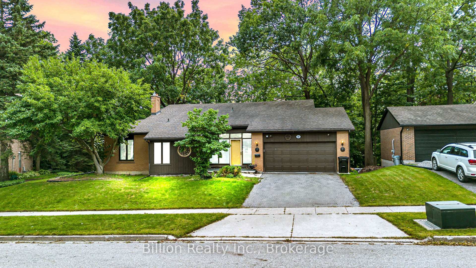 Photo 2 of 52 Ridgeway Crescent, Cambridge, St Andrews/Southwood — HOMEH
