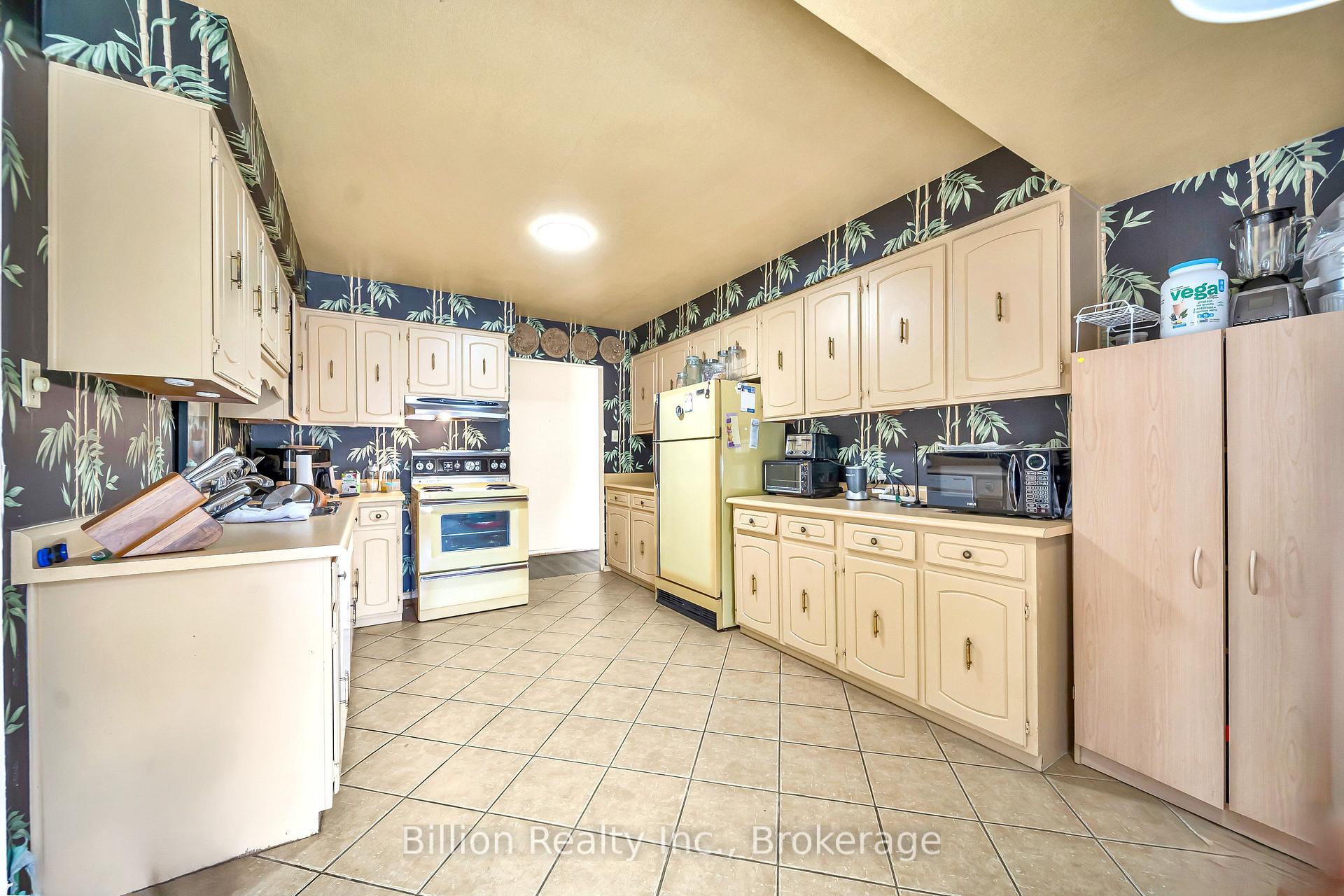 Photo 14 of 52 Ridgeway Crescent, Cambridge, St Andrews/Southwood — HOMEH