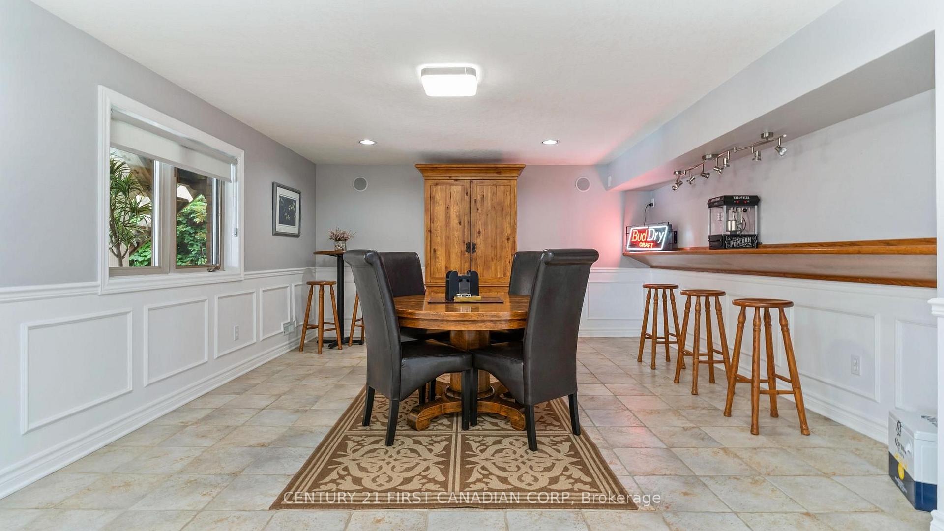 Photo 37 of 114 Longview Court, London, South K — HOMEH