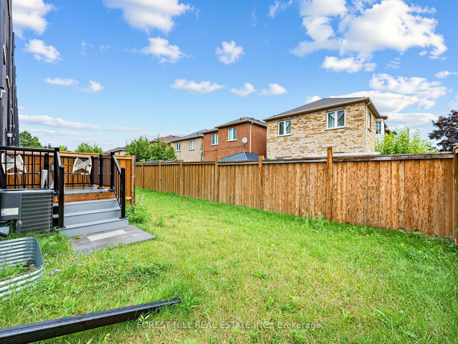 Photo 51 of 3 Cranswick Lane, Ajax, Central — HOMEH