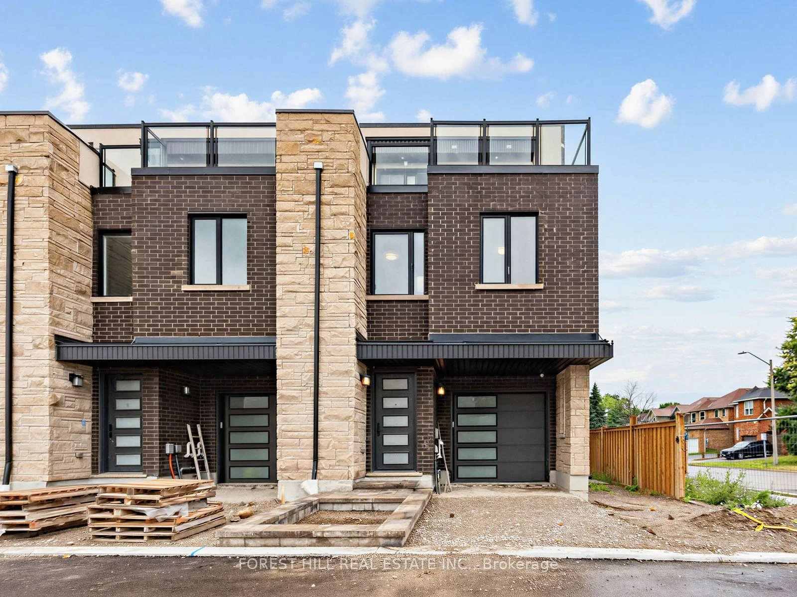 Photo 3 of 3 Cranswick Lane, Ajax, Central — HOMEH