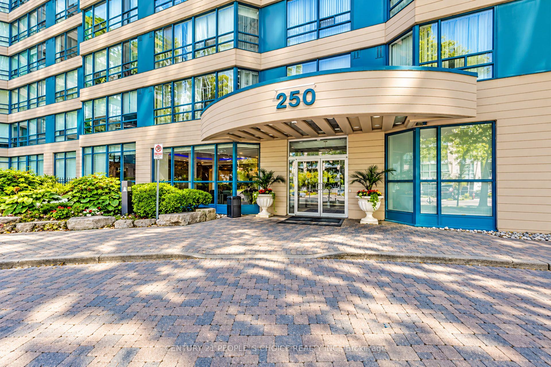 Photo 5 of Unit 1015, 250 Webb Drive, Mississauga, City Centre — HOMEH