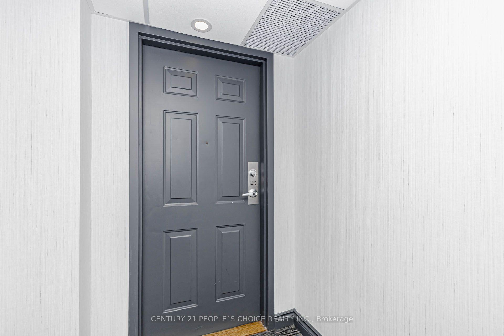 Photo 9 of Unit 1015, 250 Webb Drive, Mississauga, City Centre — HOMEH