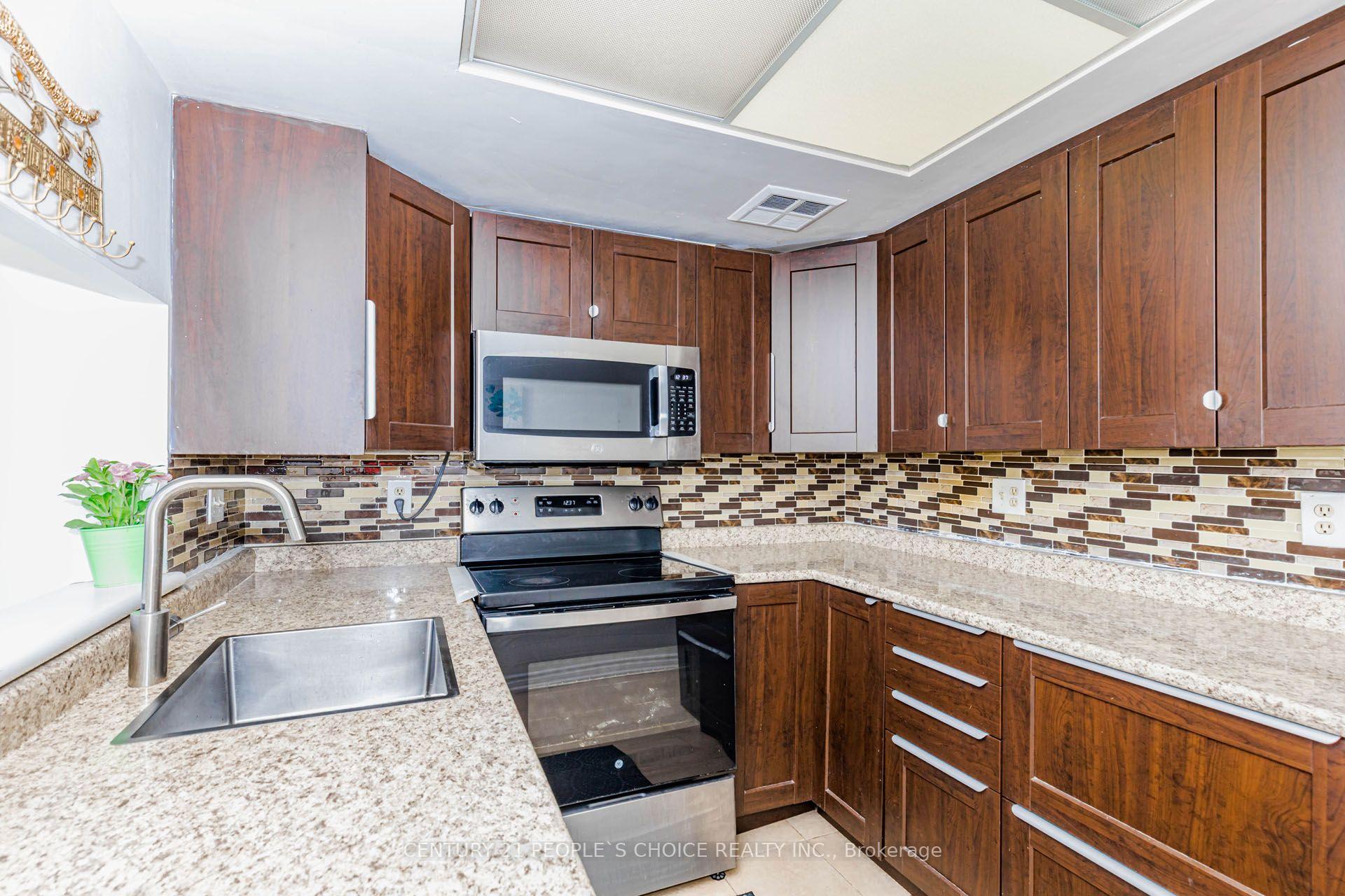 Photo 25 of Unit 1015, 250 Webb Drive, Mississauga, City Centre — HOMEH