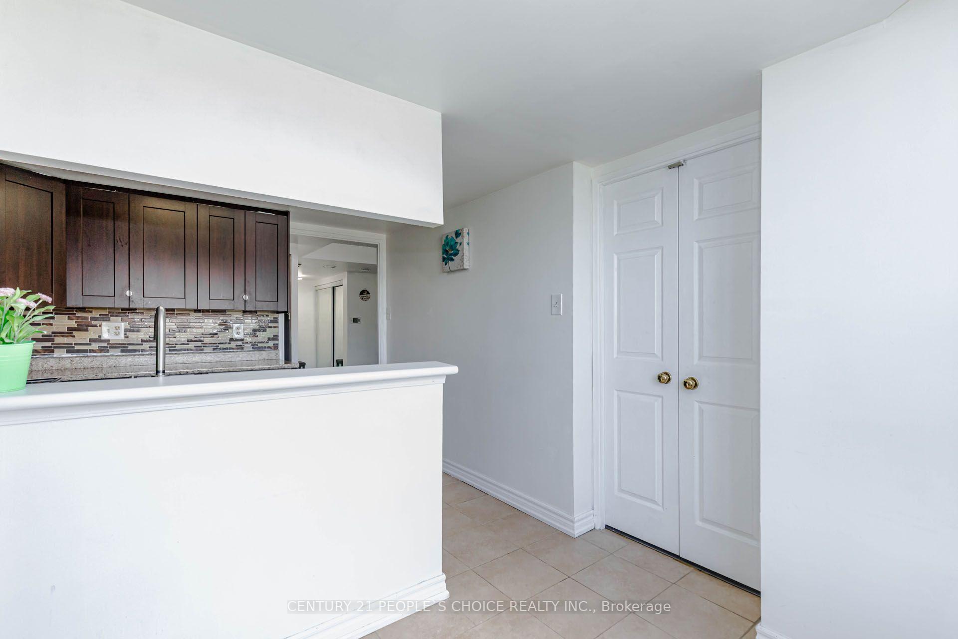 Photo 27 of Unit 1015, 250 Webb Drive, Mississauga, City Centre — HOMEH