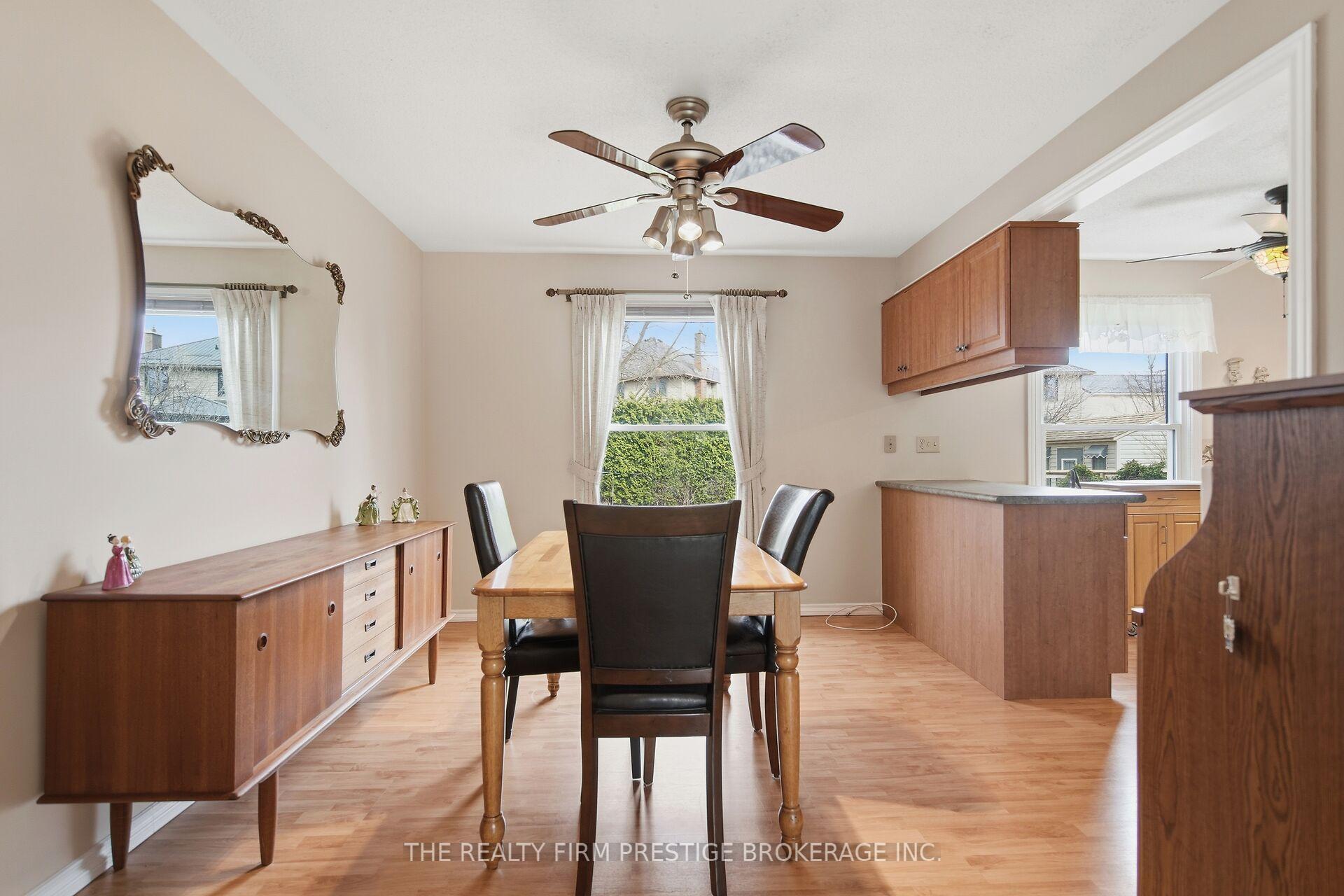 Photo 9 of 126 Gardenvale Crescent, London, South N — HOMEH