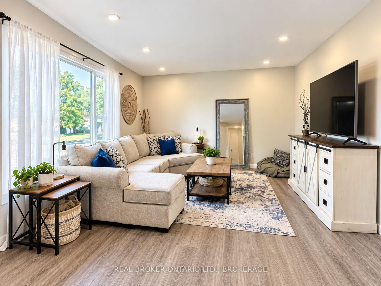 Photo 5 of 23 Huff Avenue, Loyalist, Amherstview — HOMEH