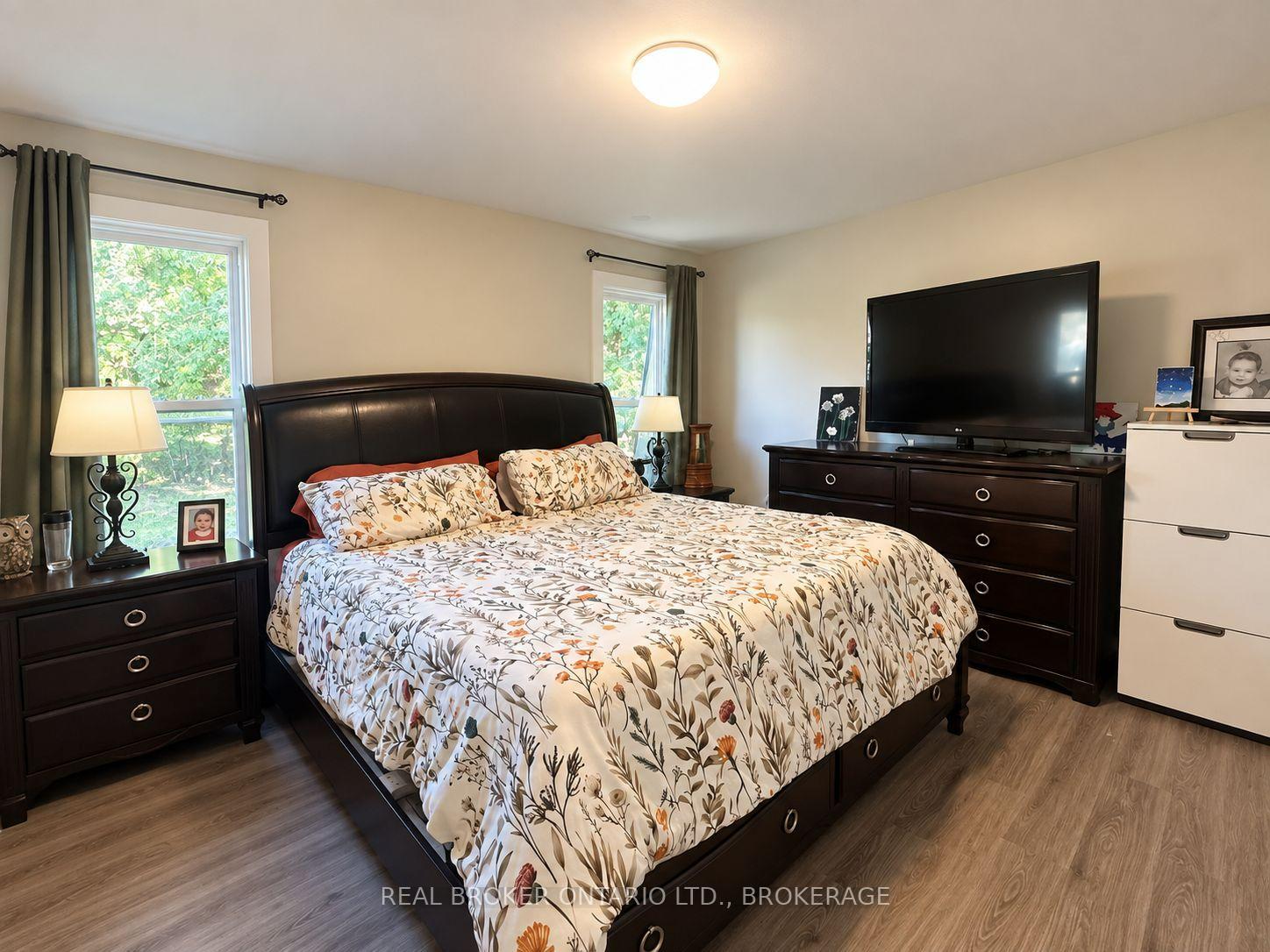 Photo 14 of 23 Huff Avenue, Loyalist, Amherstview — HOMEH