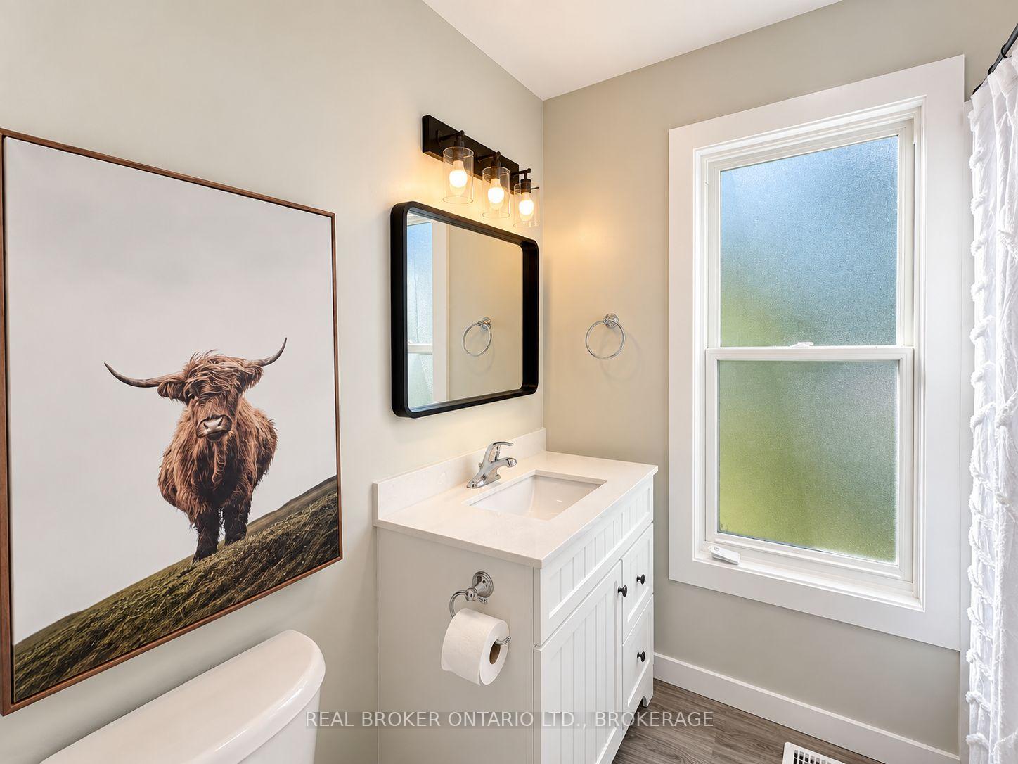 Photo 17 of 23 Huff Avenue, Loyalist, Amherstview — HOMEH