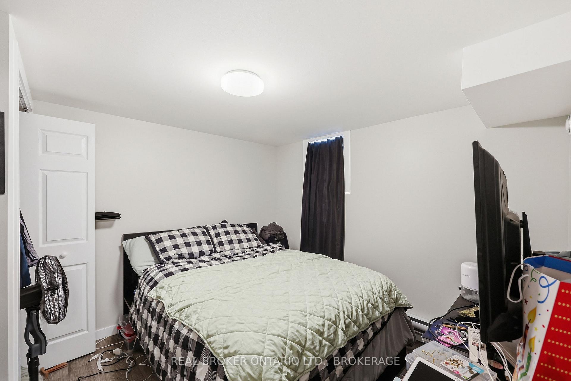 Photo 27 of 23 Huff Avenue, Loyalist, Amherstview — HOMEH