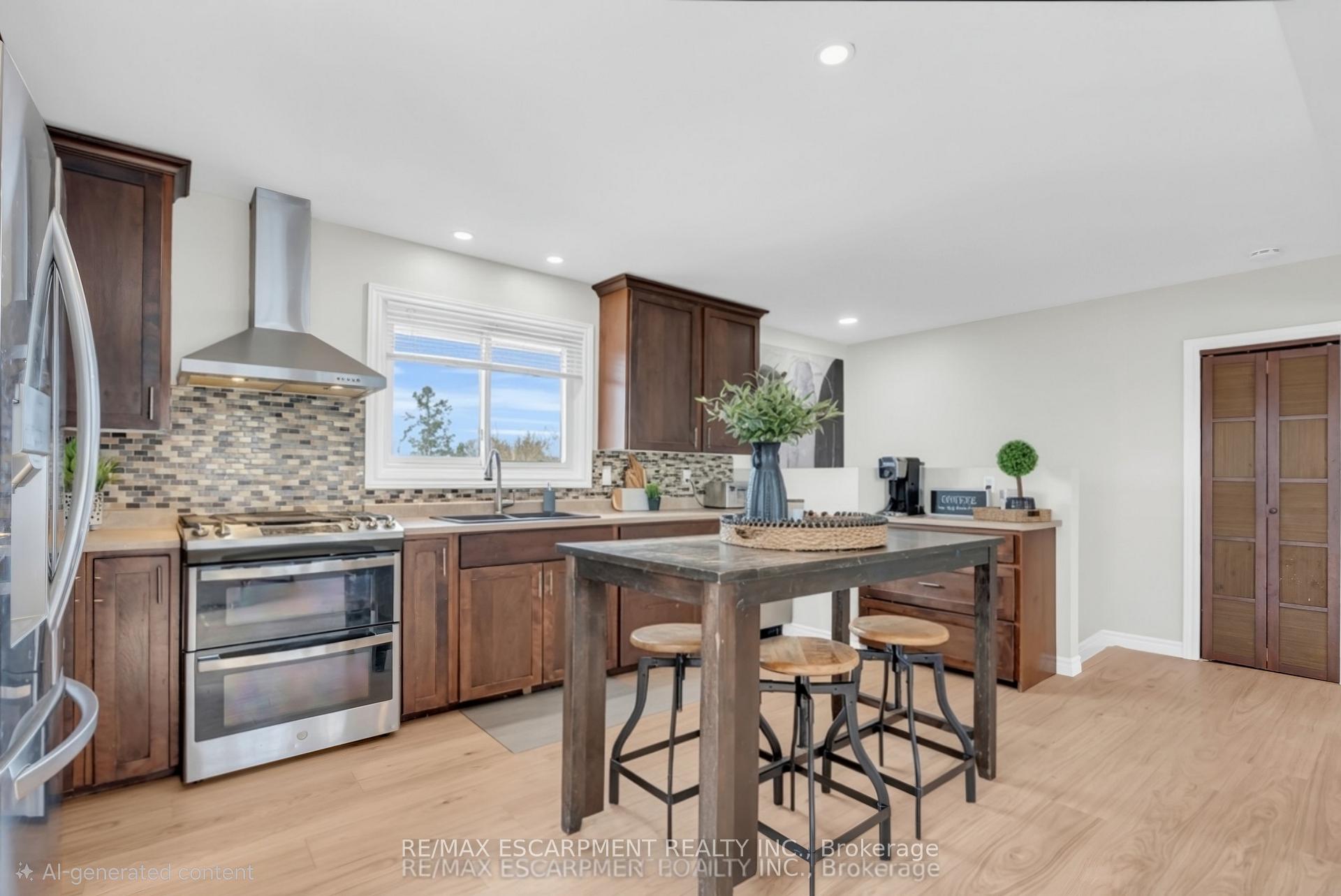 Photo 10 of 21 Kidd Avenue, Quinte West, Trenton Ward — HOMEH