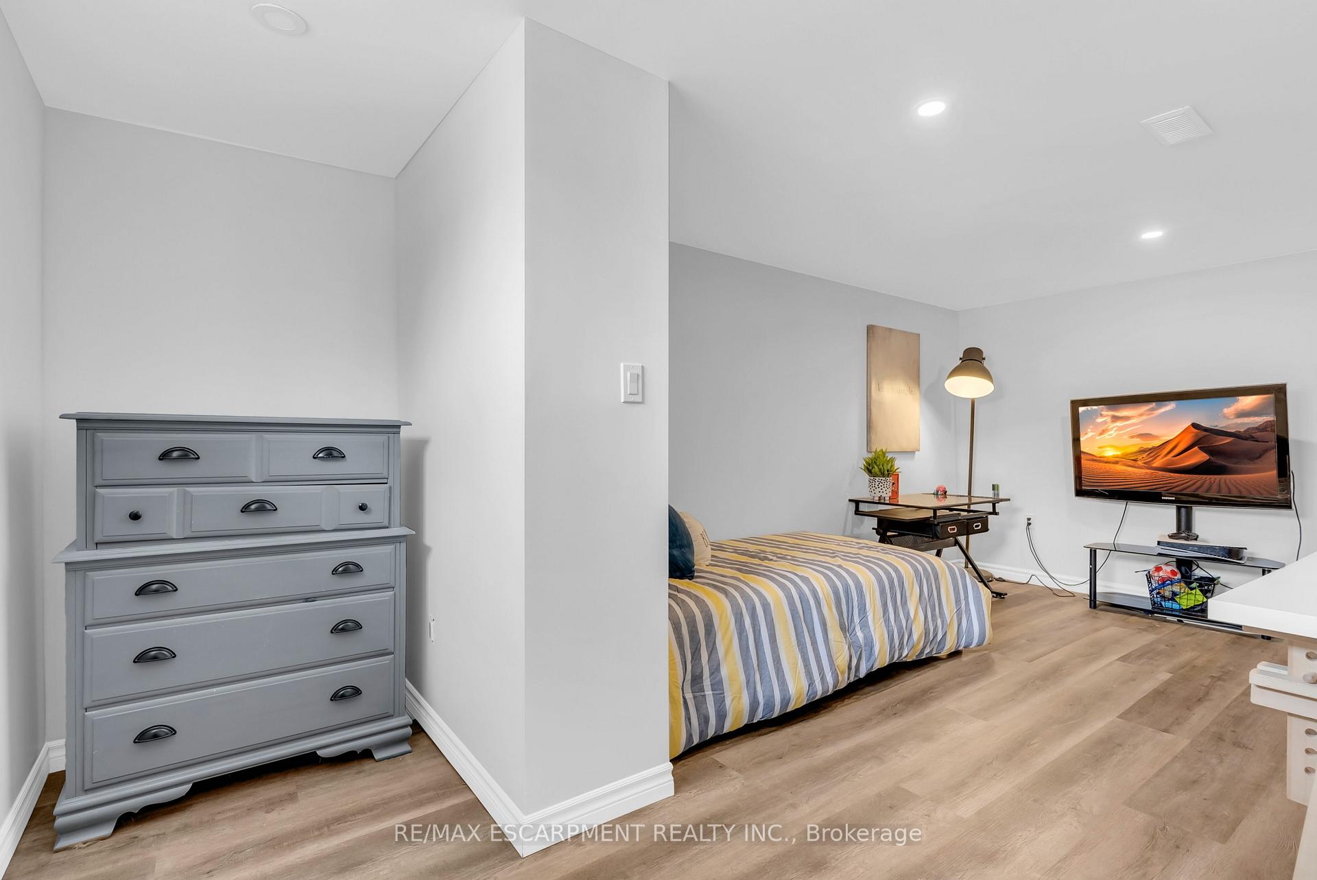 Photo 27 of 21 Kidd Avenue, Quinte West, Trenton Ward — HOMEH