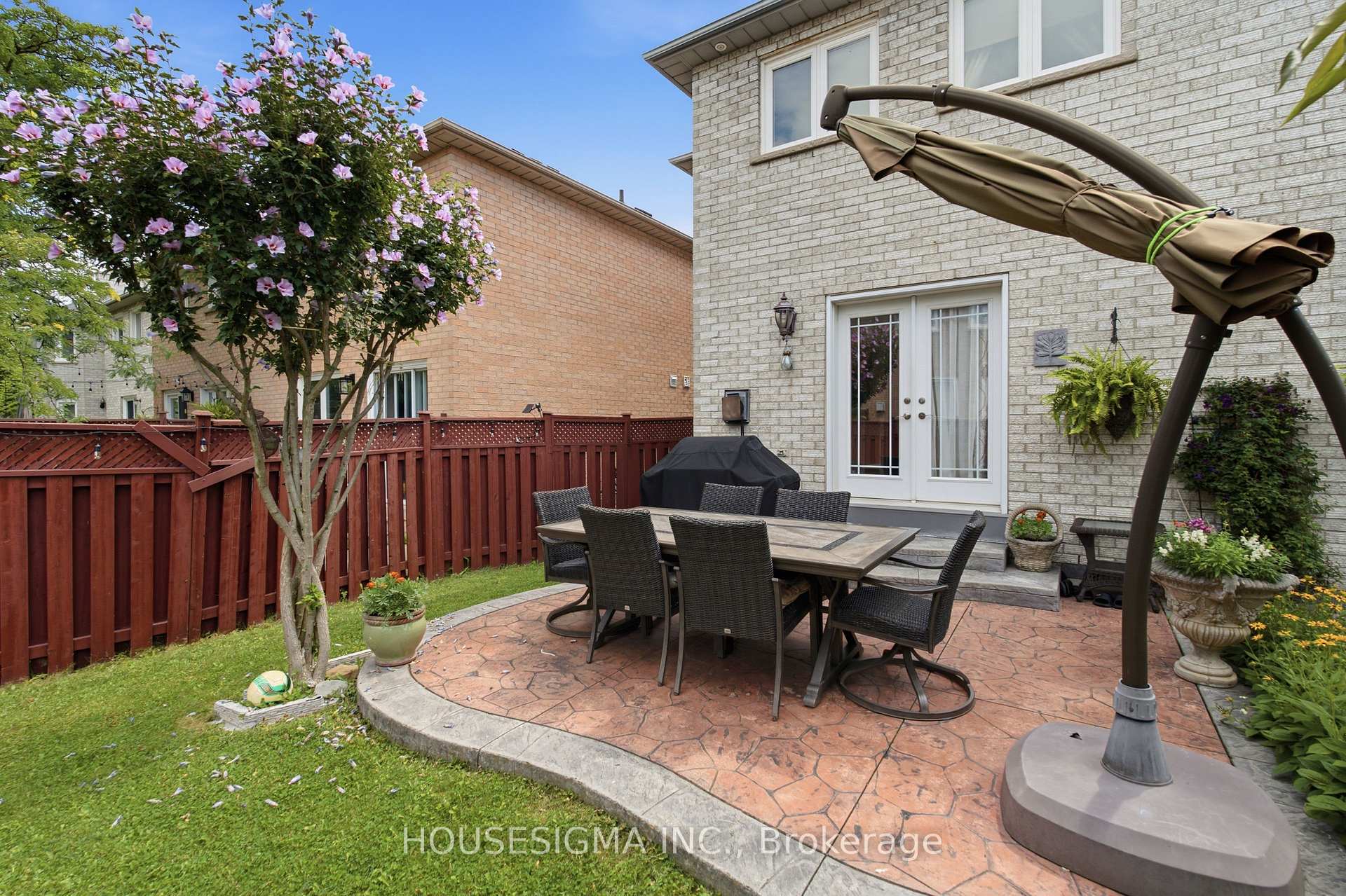 Photo 36 of 902 Applecroft Circle, Mississauga, East Credit — HOMEH