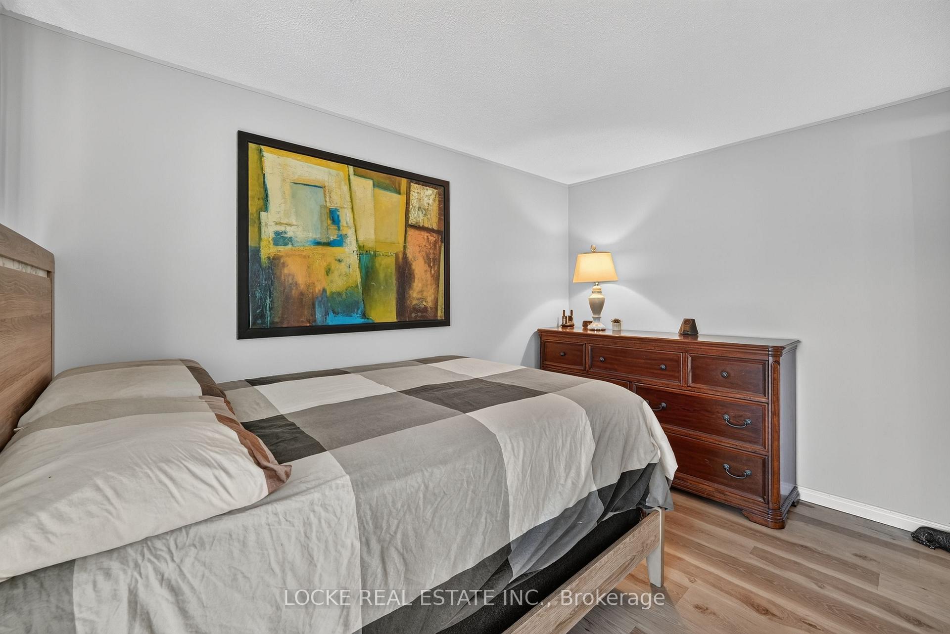 Photo 25 of 1501 Queenswood Crescent, Ottawa, Bilberry Creek/Queenswood Heights — HOMEH