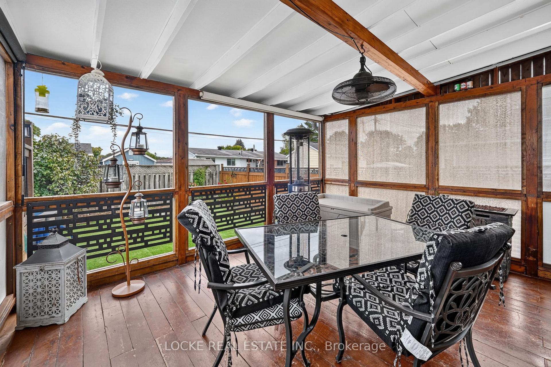 Photo 36 of 1501 Queenswood Crescent, Ottawa, Bilberry Creek/Queenswood Heights — HOMEH