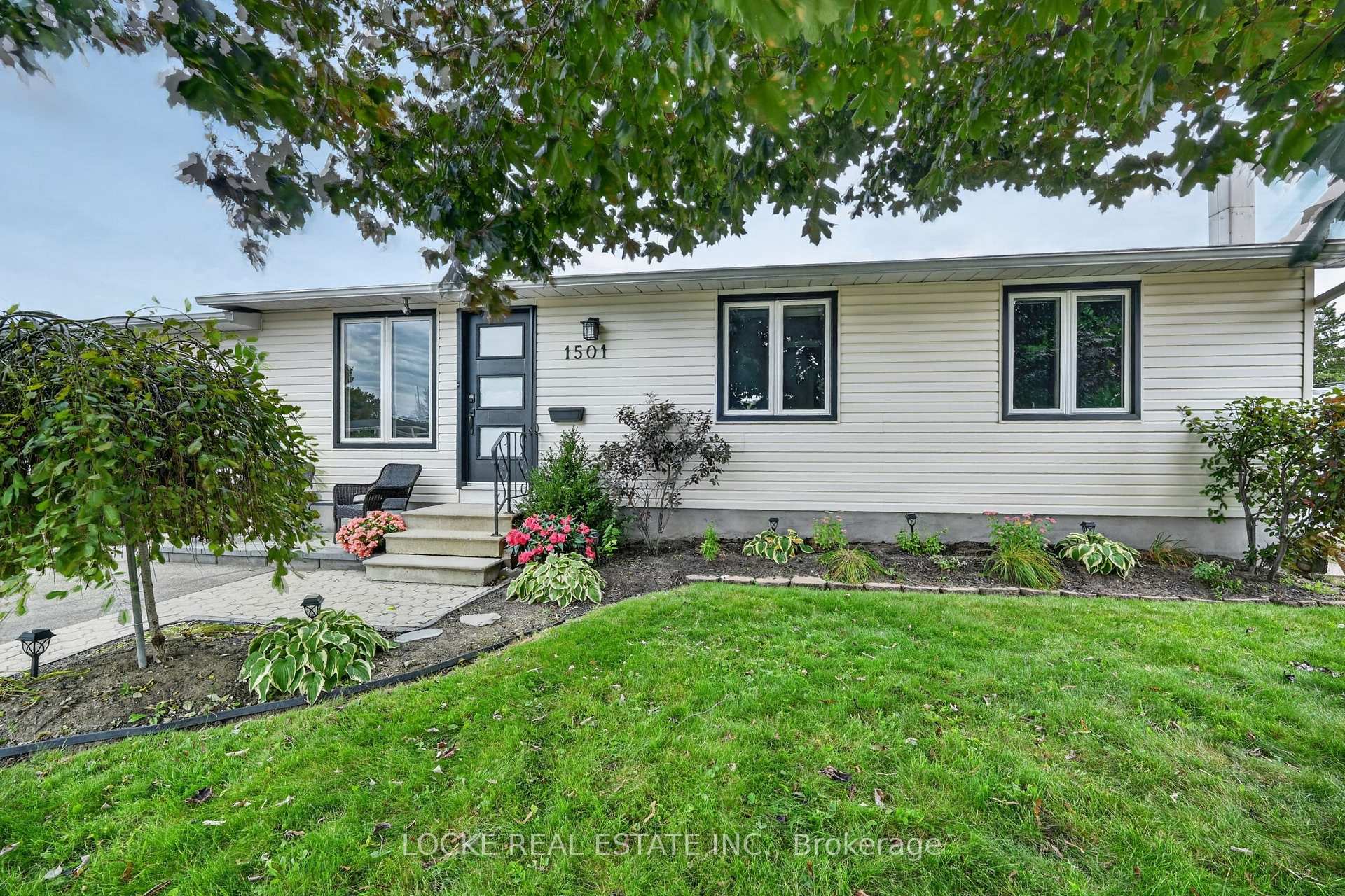 Photo 50 of 1501 Queenswood Crescent, Ottawa, Bilberry Creek/Queenswood Heights — HOMEH